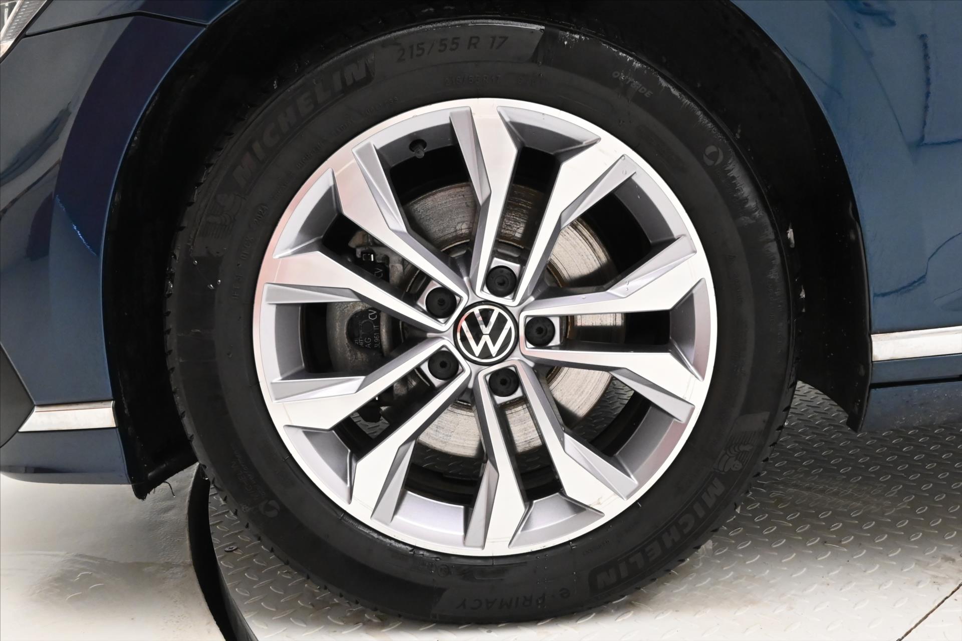 Hlavní fotografie vozu Volkswagen Passat 1,4 GTE 160 KW DSG Business Záruka až 5 let (32)