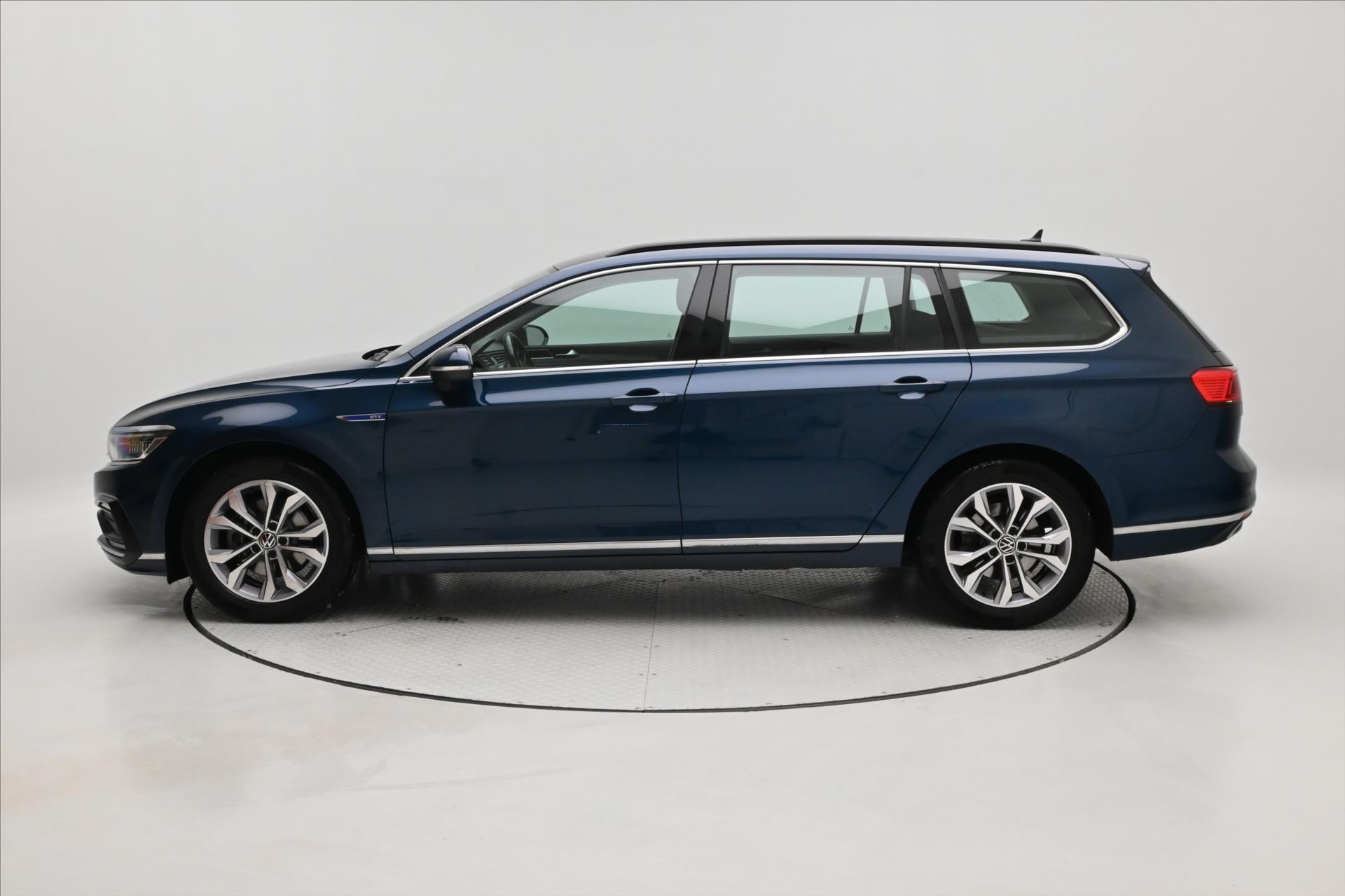 Hlavní fotografie vozu Volkswagen Passat 1,4 GTE 160 KW DSG Business Záruka až 5 let (8)