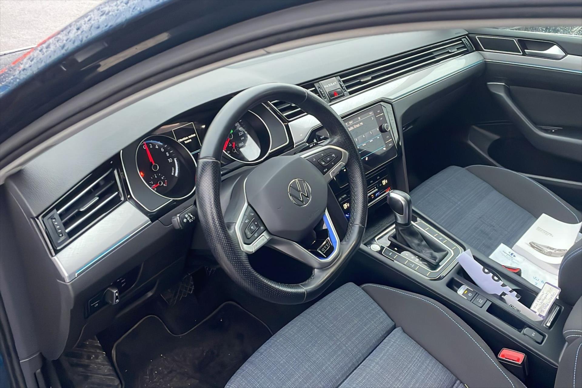 Hlavní fotografie vozu Volkswagen Passat 1,4 GTE 160KW DSG BUSINESS VŮZ PŘIPRAVUJEME K PRODEJI (1)