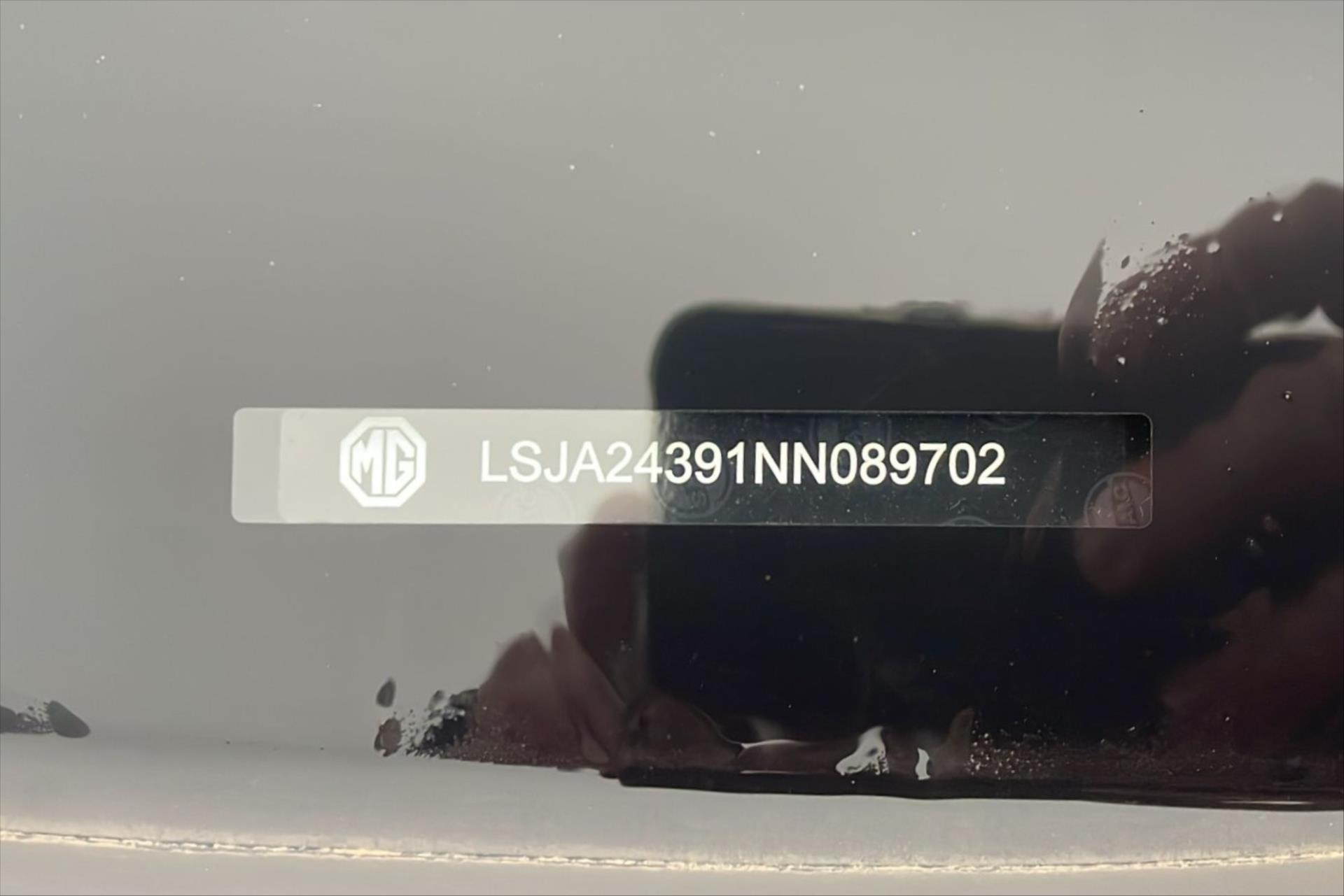 Hlavní fotografie vozu MG eHS 1,5 PHEV 119 kW VŮZ PŘIPRAVUJEME K PRODEJI (3)