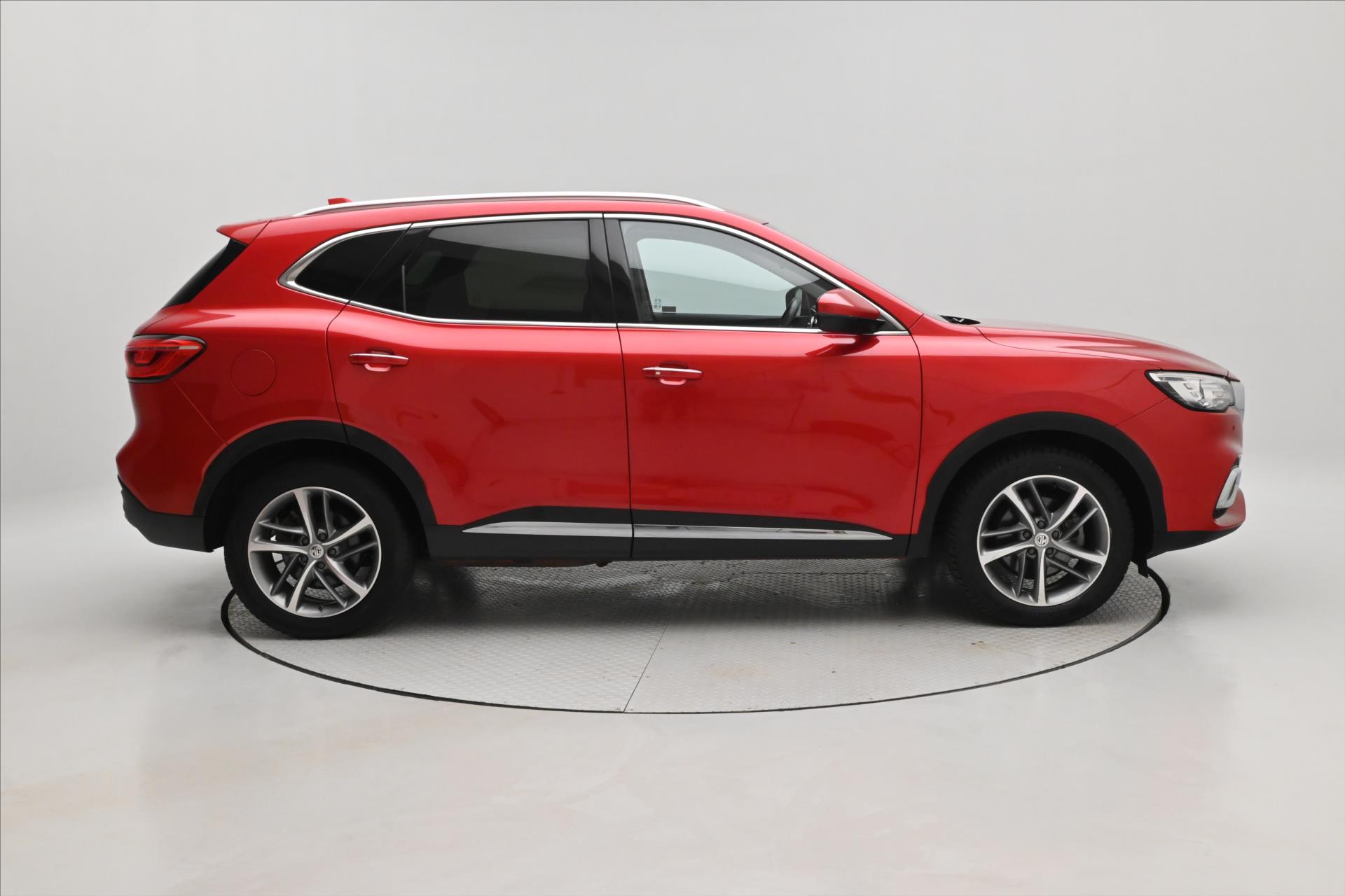 Hlavní fotografie vozu MG eHS 1,5 TGI PHEV 119 kW AT Comfort Záruka až 5 let (4)