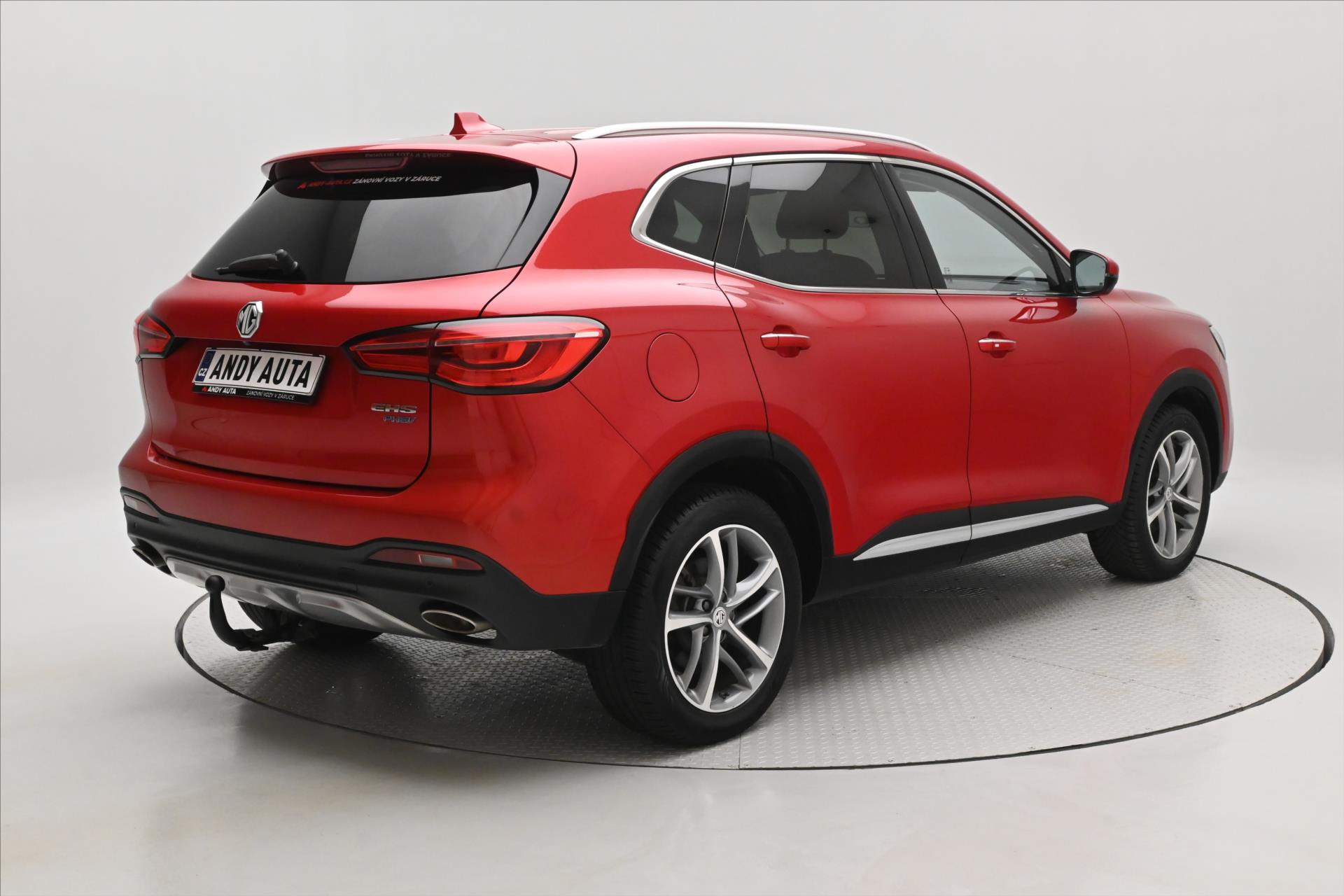 Hlavní fotografie vozu MG eHS 1,5 TGI PHEV 119 kW AT Comfort Záruka až 5 let (5)