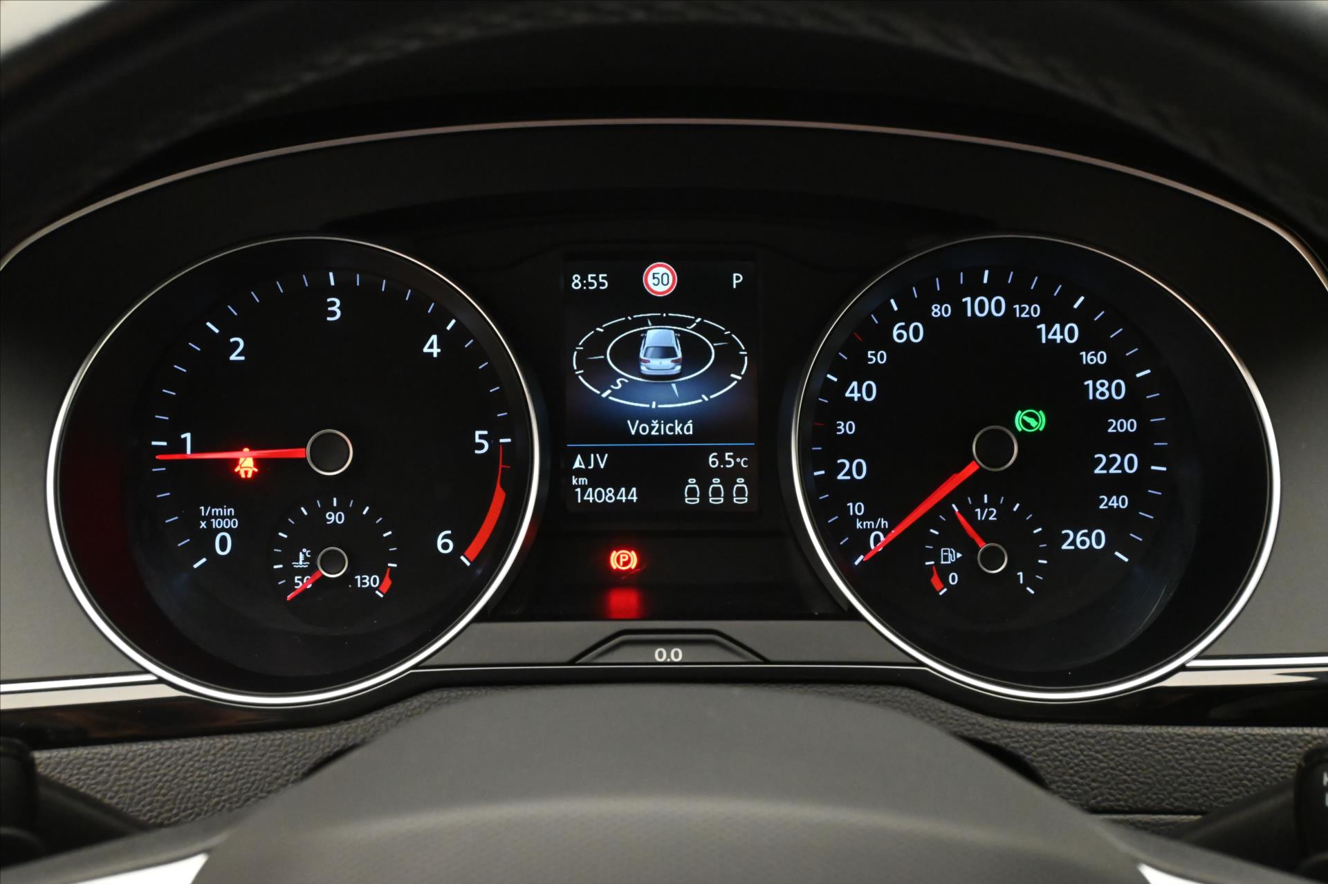 Hlavní fotografie vozu Volkswagen Passat 2,0 TDI 110 kW DSG Business Záruka až 5 let (16)