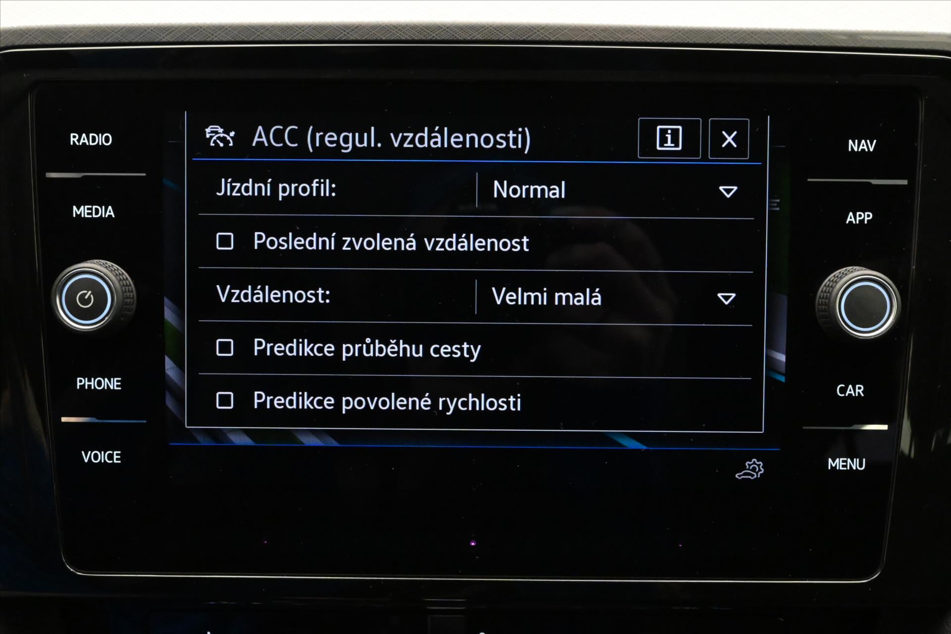 Hlavní fotografie vozu Volkswagen Passat 2,0 TDI 110 kW DSG Business Záruka až 5 let (20)