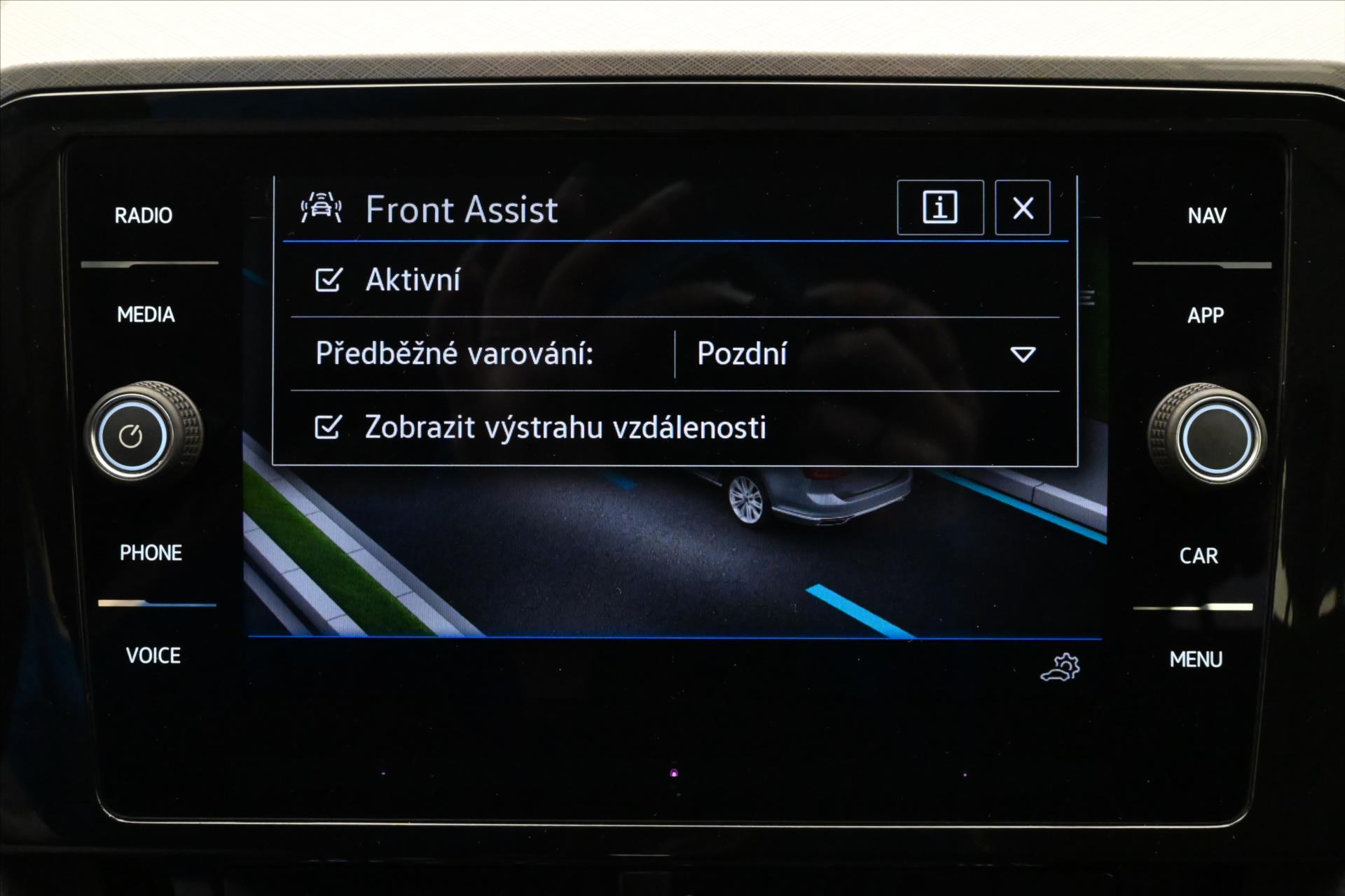 Hlavní fotografie vozu Volkswagen Passat 2,0 TDI 110 kW DSG Business Záruka až 5 let (21)