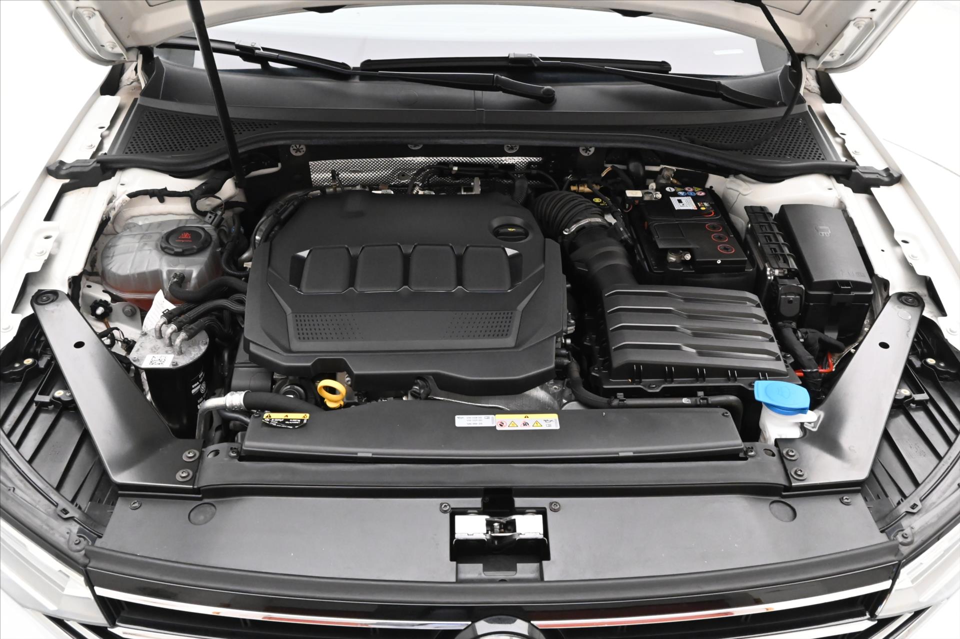 Hlavní fotografie vozu Volkswagen Passat 2,0 TDI 110 kW DSG Business Záruka až 5 let (9)