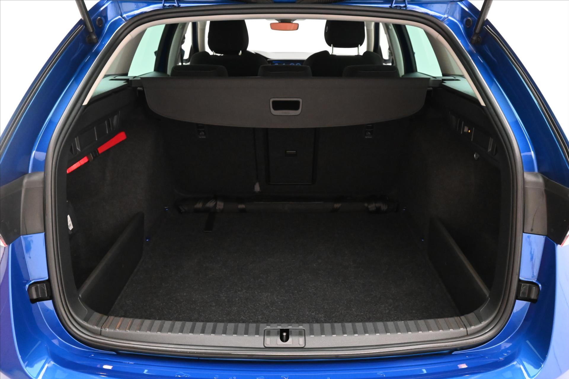 Hlavní fotografie vozu Škoda Octavia 2,0 TDI 110 kW DSG Style Záruka až 5 let (10)