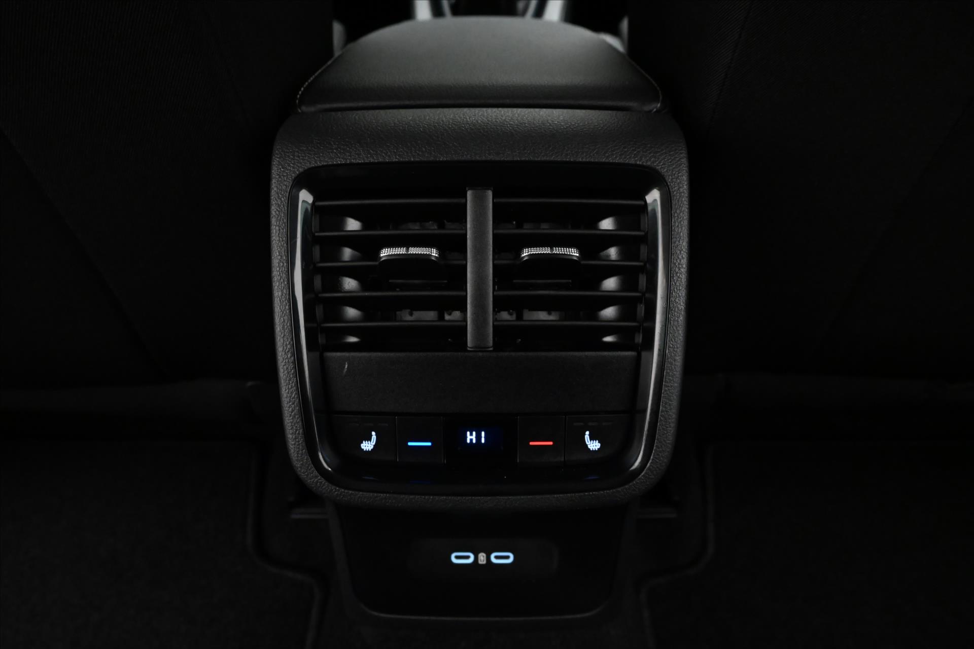 Hlavní fotografie vozu Škoda Octavia 2,0 TDI 110 kW DSG Style Záruka až 5 let (22)