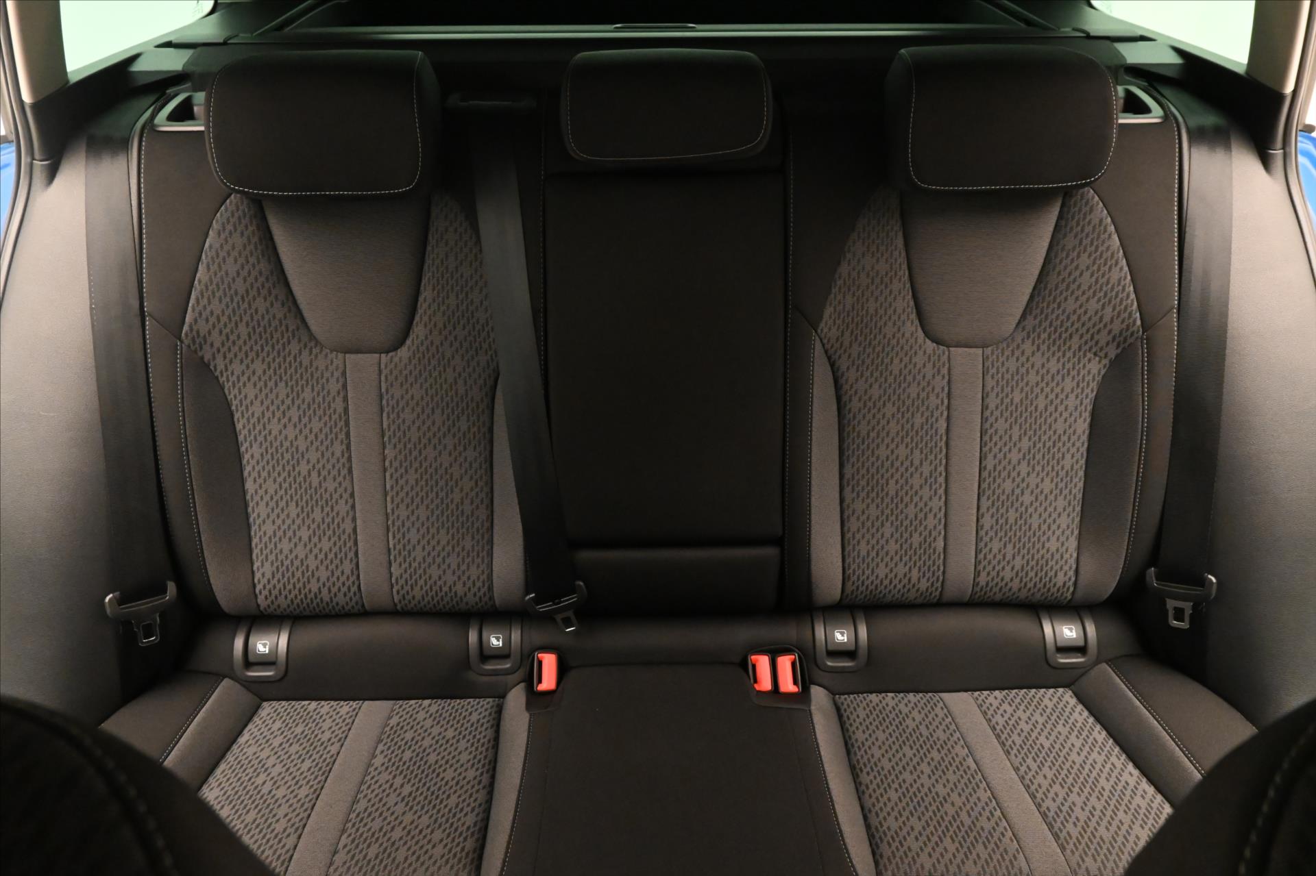 Hlavní fotografie vozu Škoda Octavia 2,0 TDI 110 kW DSG Style Záruka až 5 let (27)