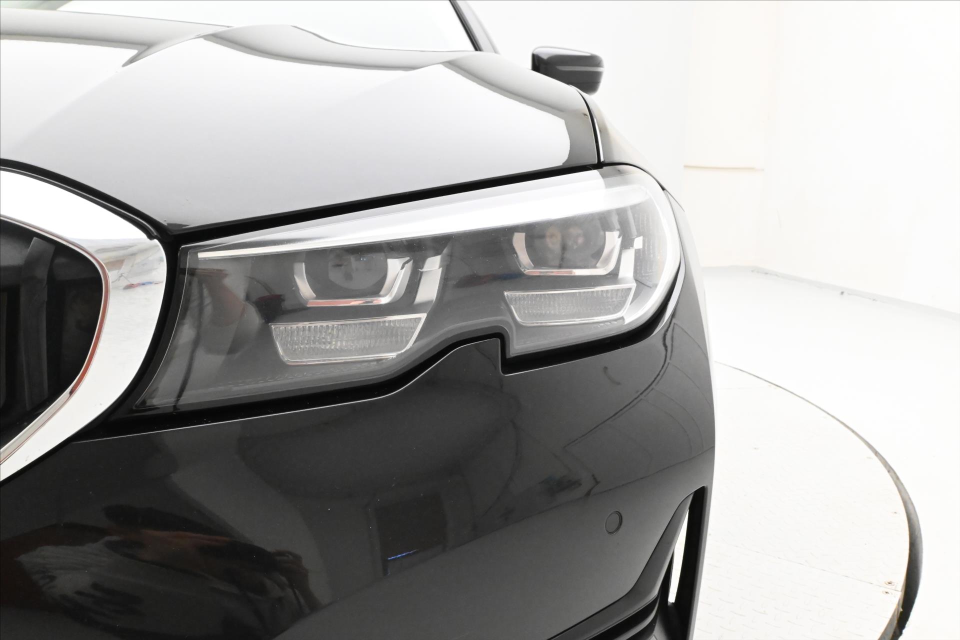 Hlavní fotografie vozu BMW Řada 3 2,0 320d 140kW Steptronic Záruka až 5 let (29)