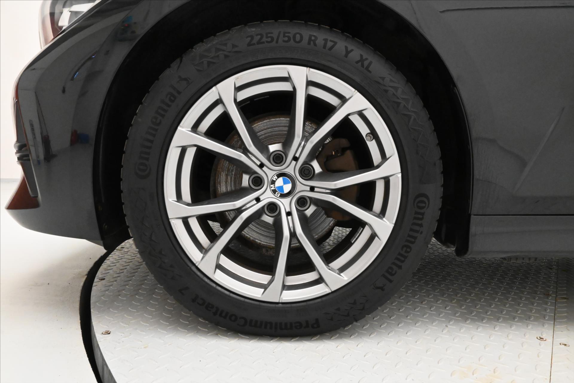 Hlavní fotografie vozu BMW Řada 3 2,0 320d 140kW Steptronic Záruka až 5 let (31)