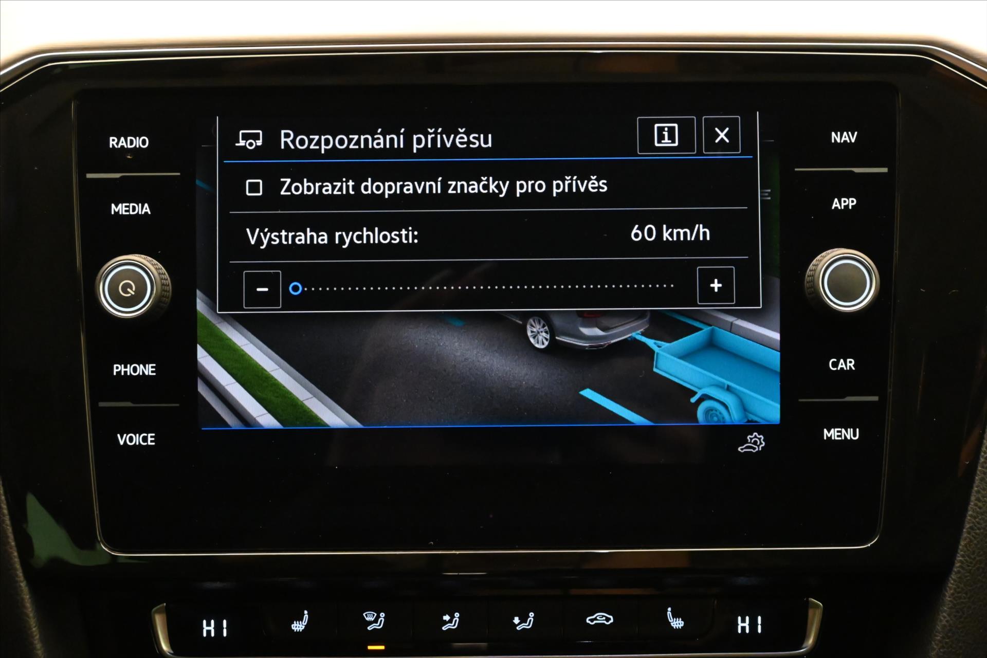 Hlavní fotografie vozu Volkswagen Passat 1,5 TSI 110 kW DSG ELEGANCE Záruka až 5 let (24)