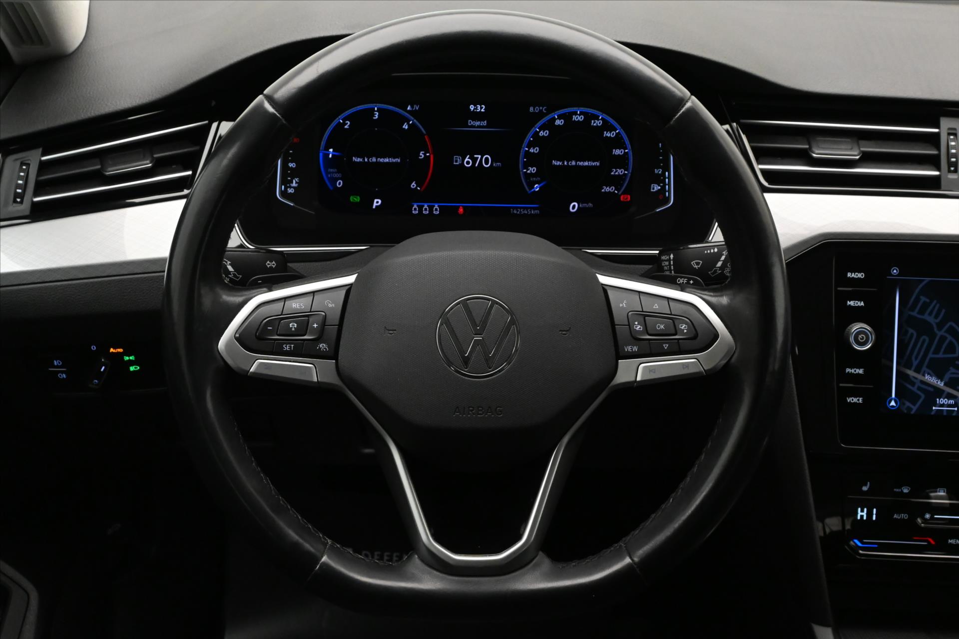 Hlavní fotografie vozu Volkswagen Passat 2,0 TDI 110 kW DSG Business Záruka až 5 let (18)