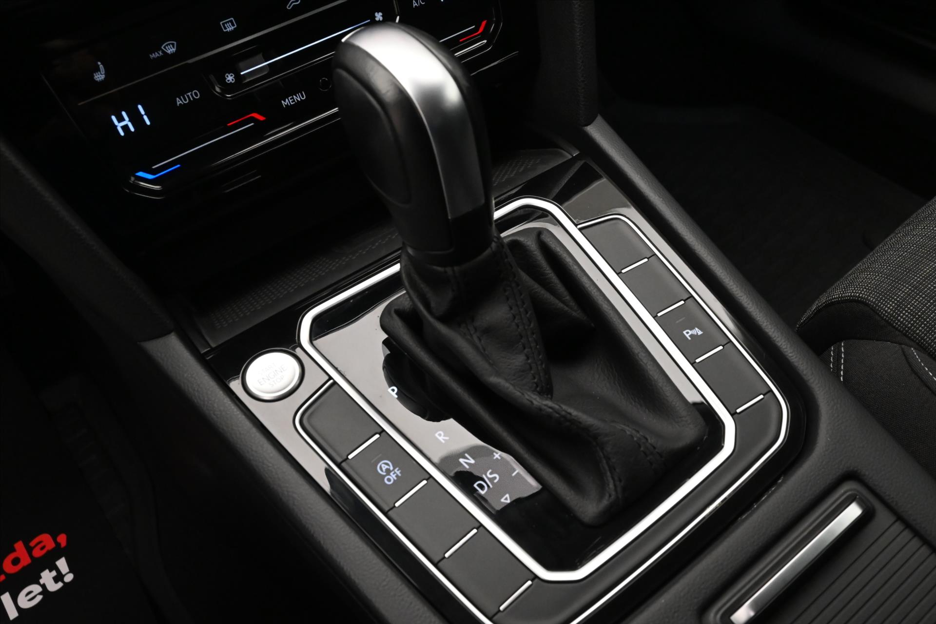 Hlavní fotografie vozu Volkswagen Passat 2,0 TDI 110 kW DSG Business Záruka až 5 let (25)