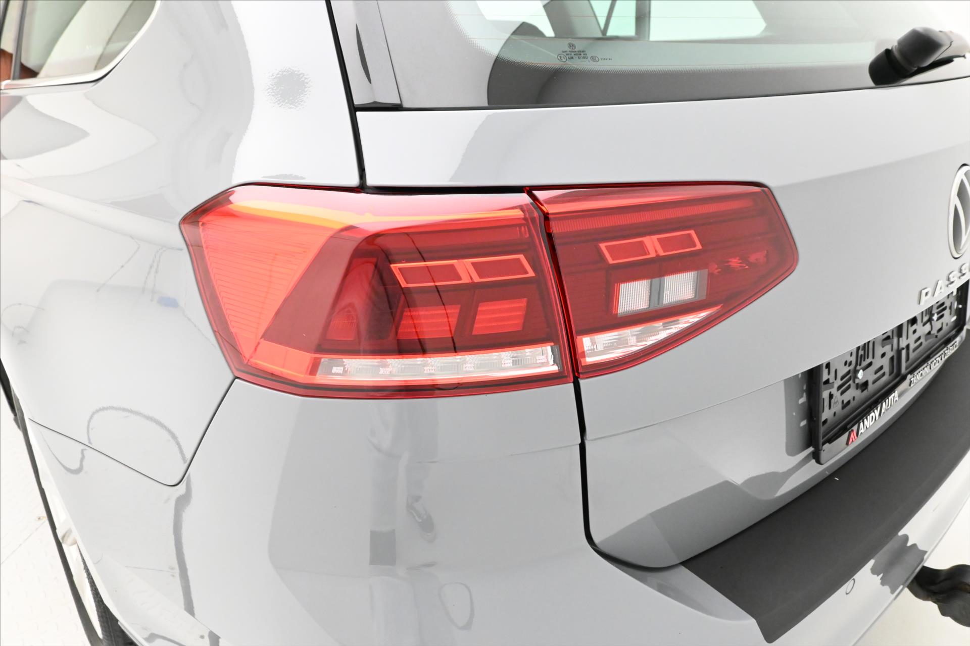 Hlavní fotografie vozu Volkswagen Passat 2,0 TDI 110 kW DSG Business Záruka až 5 let (33)