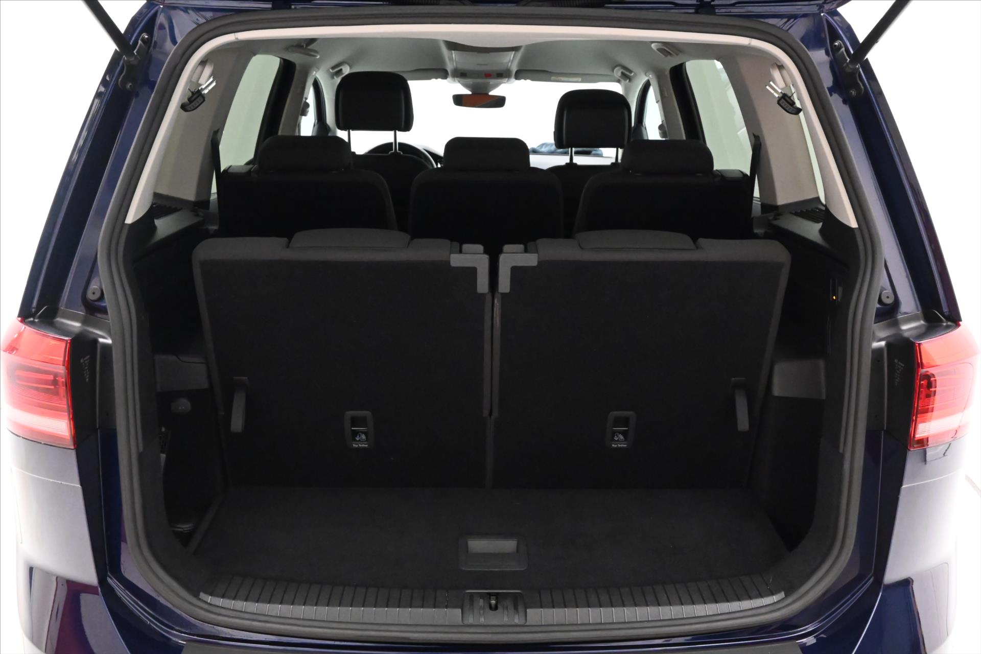 Hlavní fotografie vozu Volkswagen Touran 2,0 TDI 110 kW DSG Comfortline 7/Míst Záruka až 5 let (10)