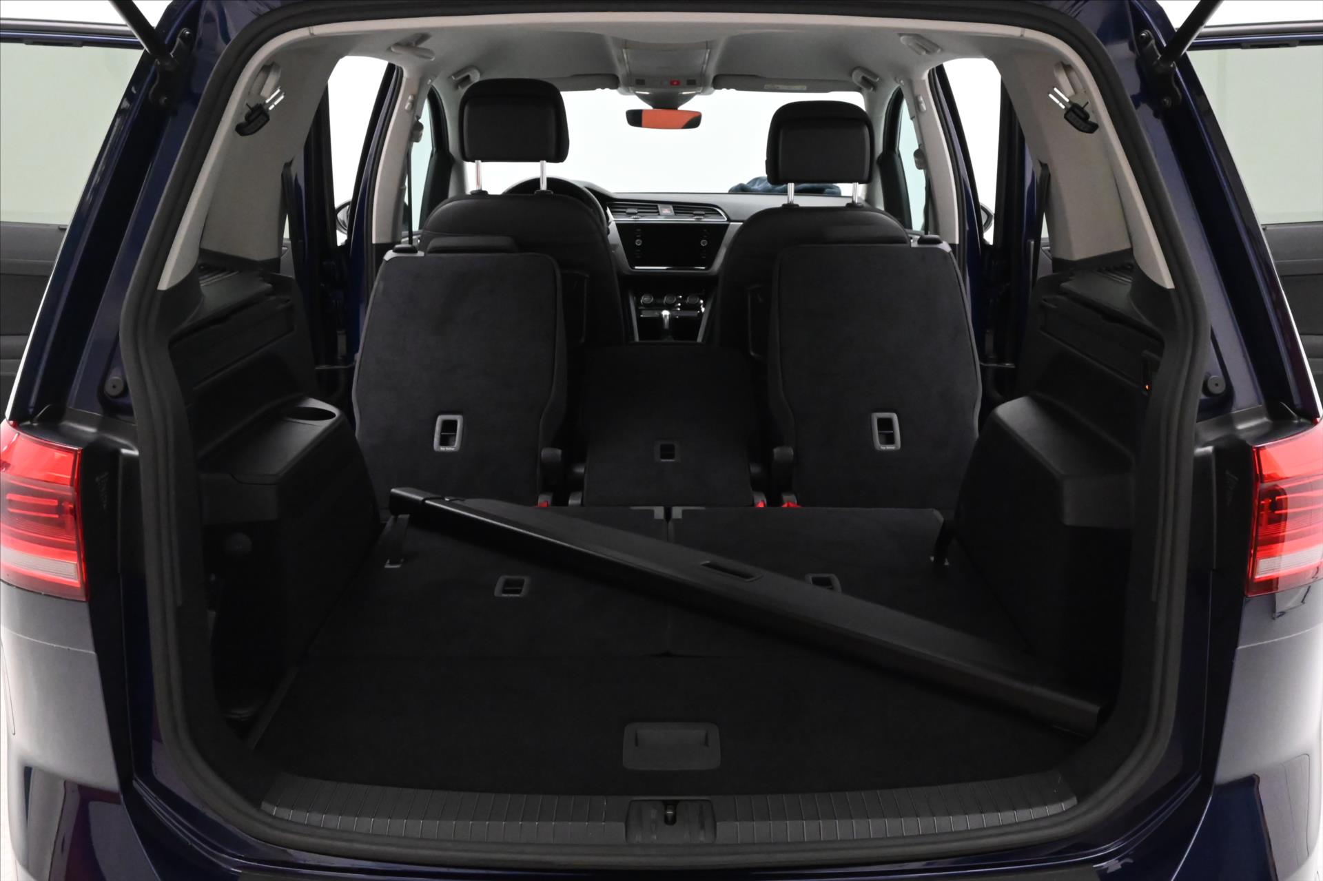 Hlavní fotografie vozu Volkswagen Touran 2,0 TDI 110 kW DSG Comfortline 7/Míst Záruka až 5 let (12)