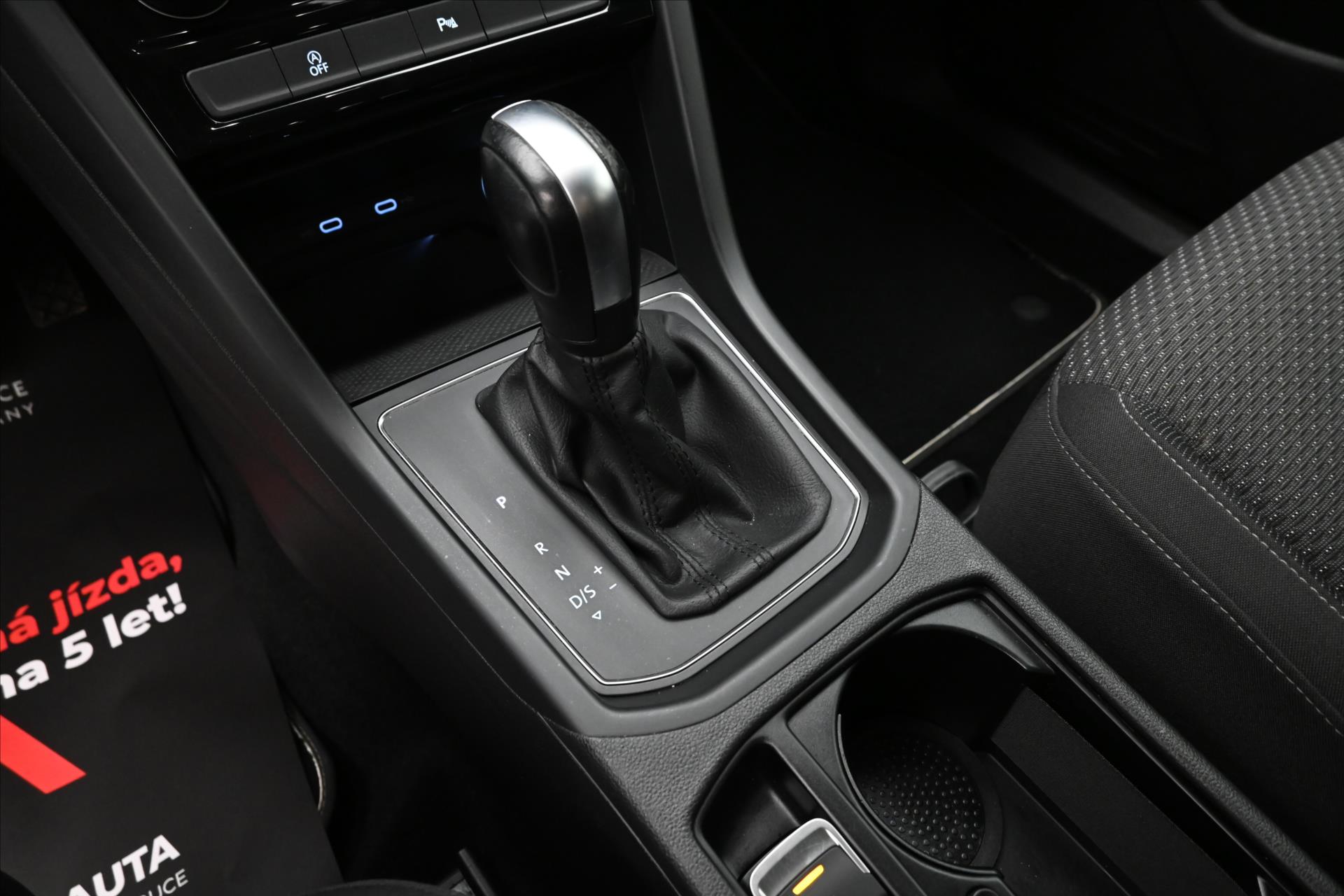 Hlavní fotografie vozu Volkswagen Touran 2,0 TDI 110 kW DSG Comfortline 7/Míst Záruka až 5 let (25)