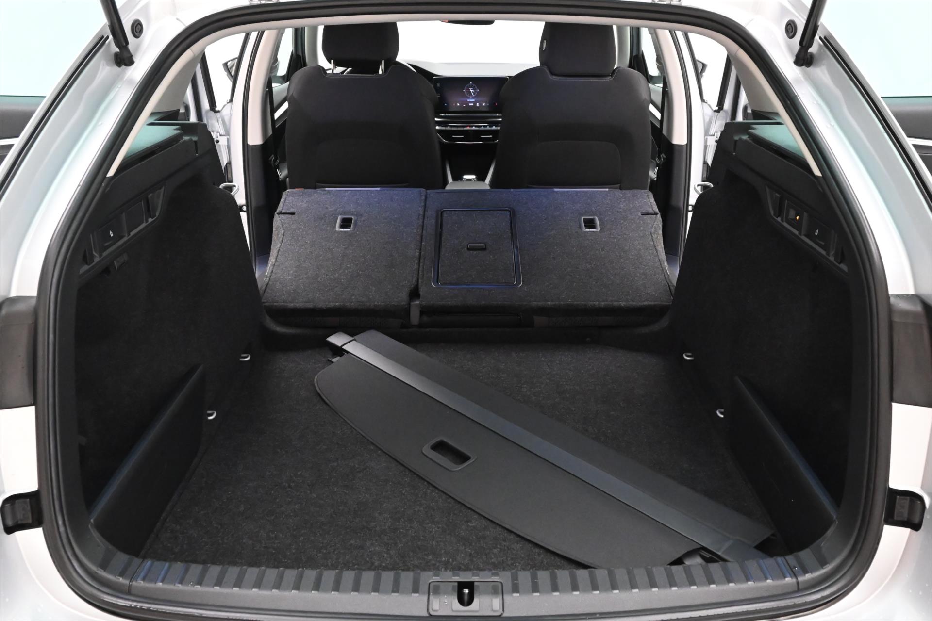 Hlavní fotografie vozu Škoda Octavia 2,0 TDI 110 kW DSG Style Záruka až 5 let (11)