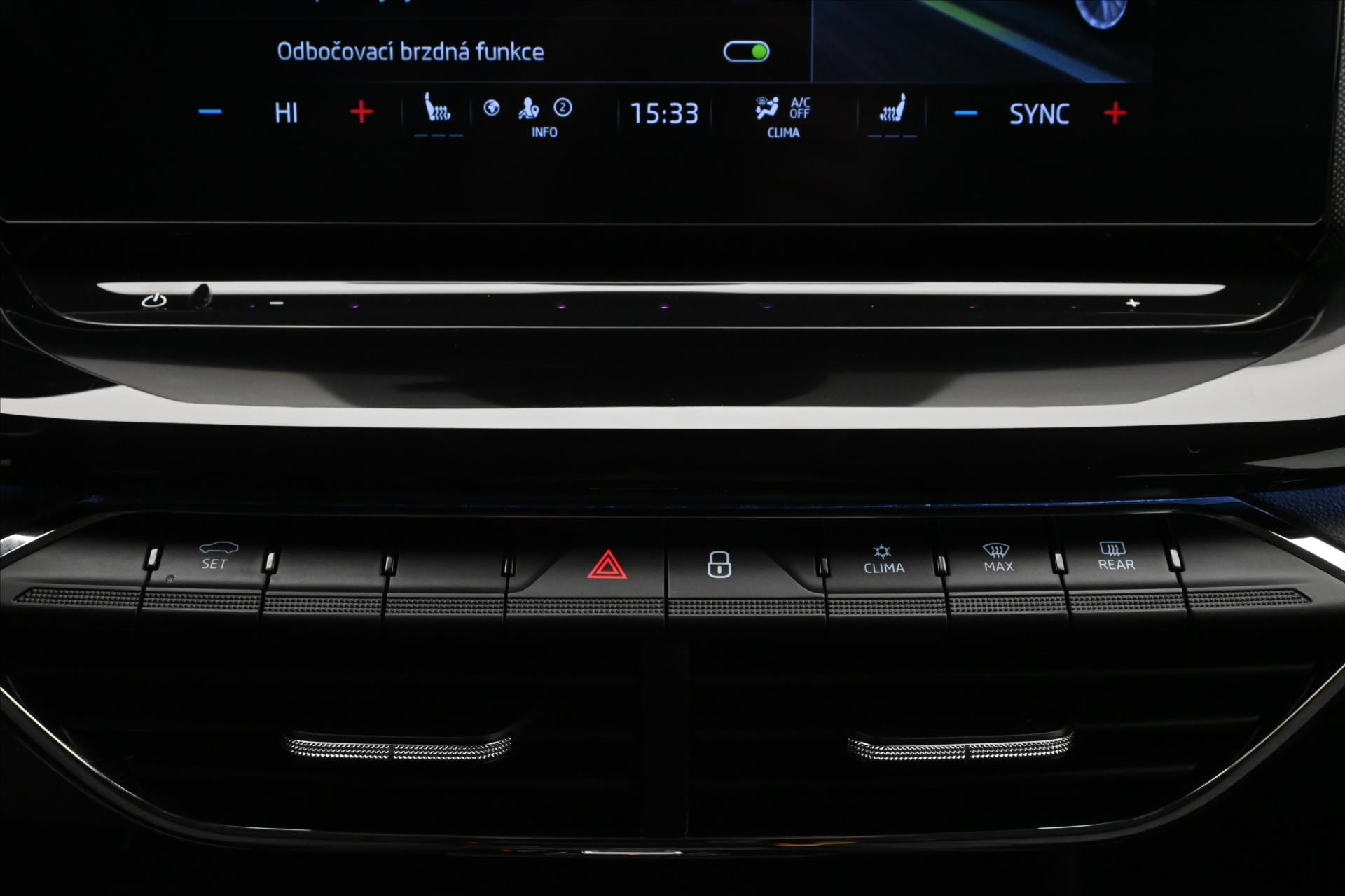 Hlavní fotografie vozu Škoda Octavia 2,0 TDI 110 kW DSG Style Záruka až 5 let (22)