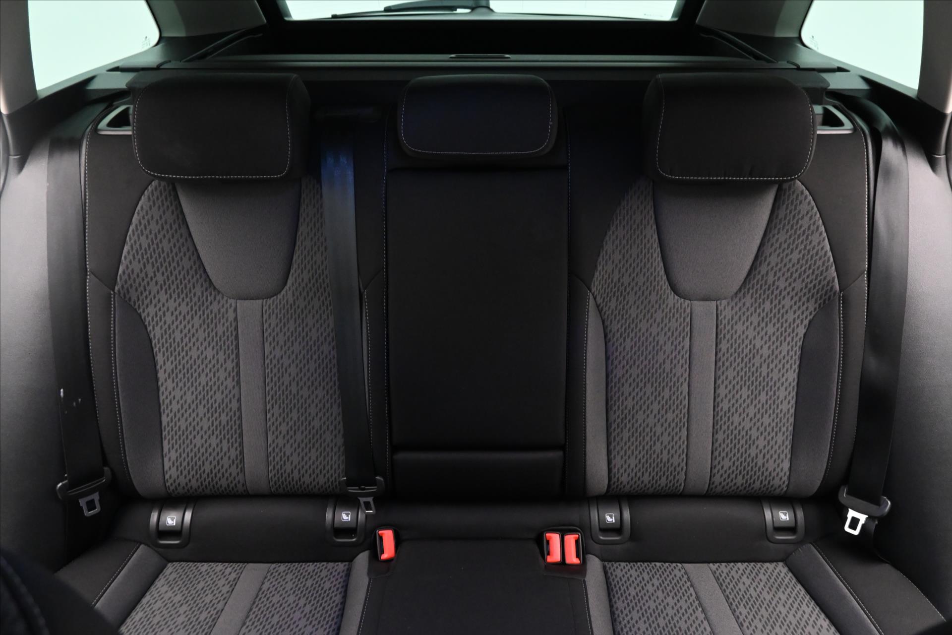 Hlavní fotografie vozu Škoda Octavia 2,0 TDI 110 kW DSG Style Záruka až 5 let (29)