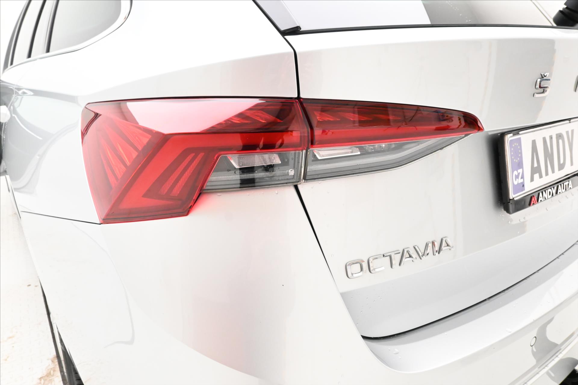 Hlavní fotografie vozu Škoda Octavia 2,0 TDI 110 kW DSG Style Záruka až 5 let (32)