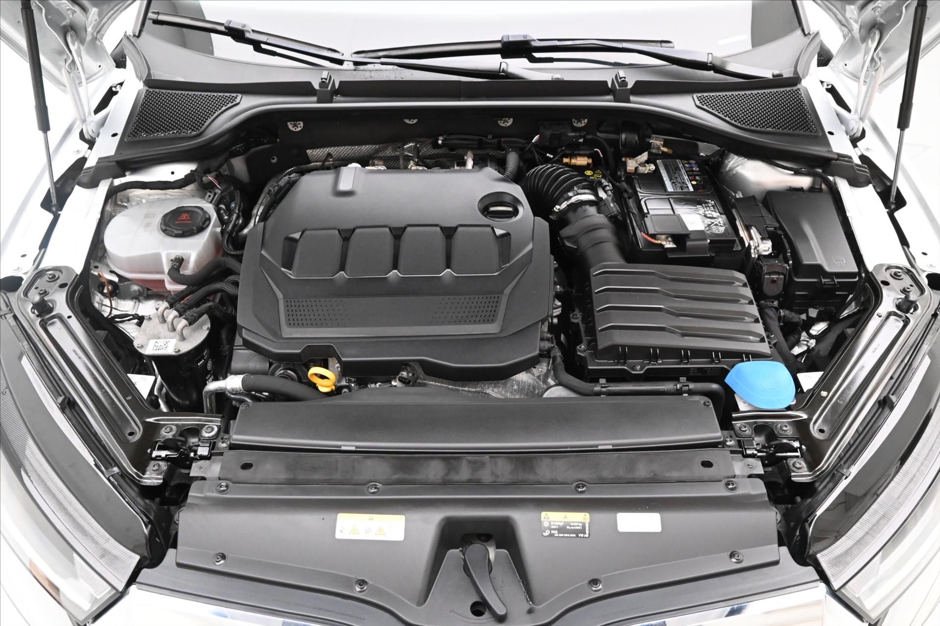 Hlavní fotografie vozu Škoda Octavia 2,0 TDI 110 kW DSG Style Záruka až 5 let (9)