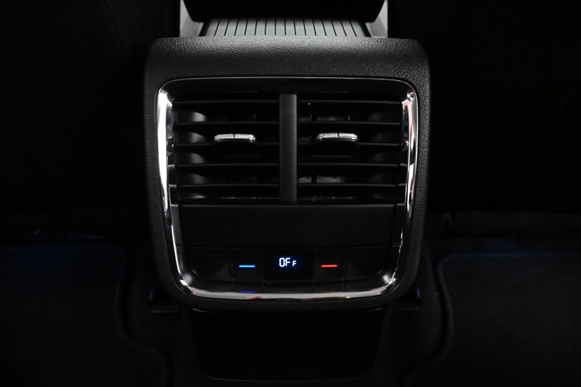 Hlavní fotografie vozu Škoda Octavia 2,0 TDI 110 kW DSG Style Záruka až 5 let (21)