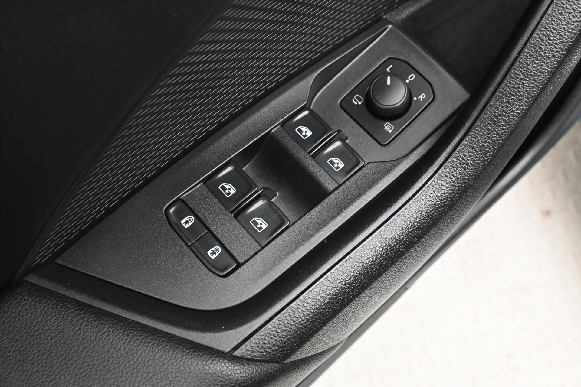 Hlavní fotografie vozu Škoda Octavia 2,0 TDI 110 kW DSG Style Záruka až 5 let (25)