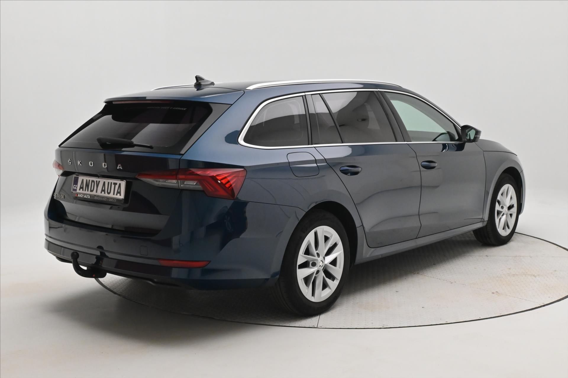 Hlavní fotografie vozu Škoda Octavia 2,0 TDI 110 kW DSG Style Záruka až 5 let (5)