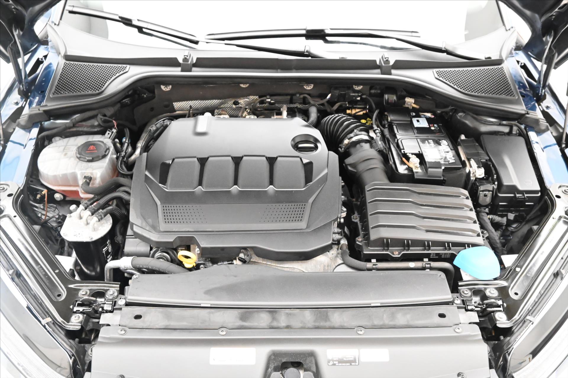 Hlavní fotografie vozu Škoda Octavia 2,0 TDI 110 kW DSG Style Záruka až 5 let (9)