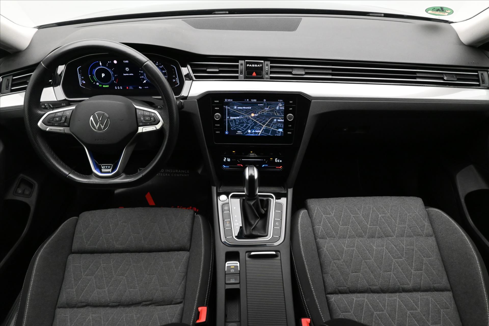 Hlavní fotografie vozu Volkswagen Passat 1,4 GTE 160 kW DSG Business Záruka až 5 let (15)