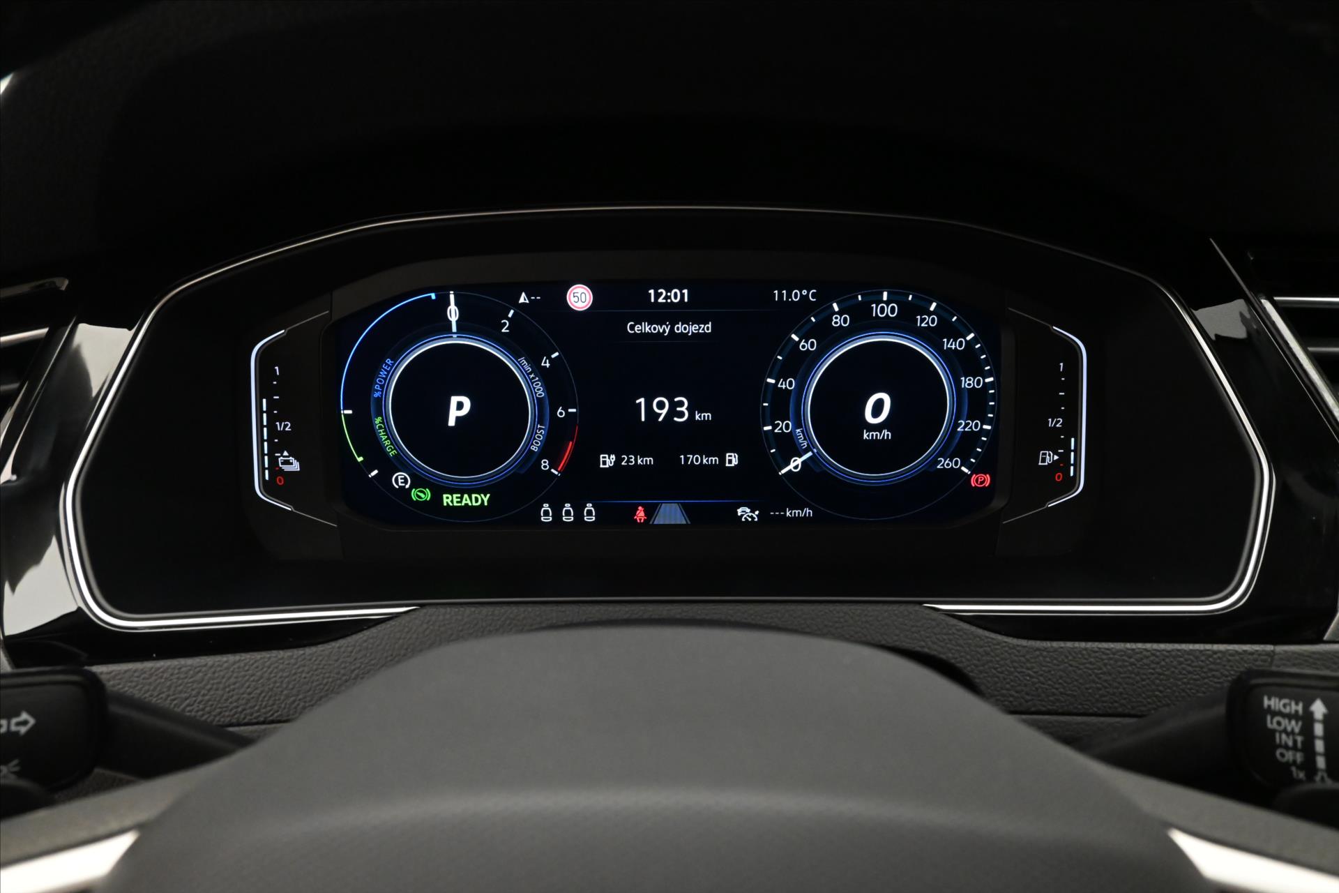 Hlavní fotografie vozu Volkswagen Passat 1,4 GTE 160 kW DSG Business Záruka až 5 let (16)