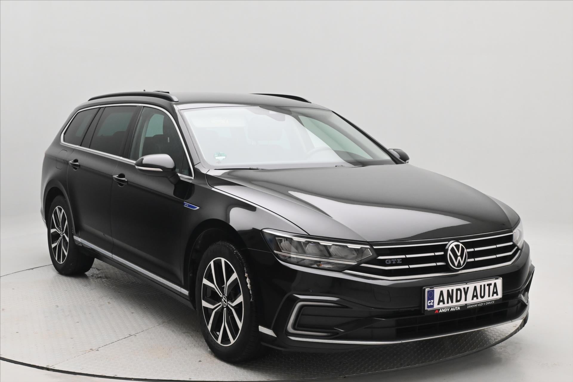 Hlavní fotografie vozu Volkswagen Passat 1,4 GTE 160 kW DSG Business Záruka až 5 let (3)