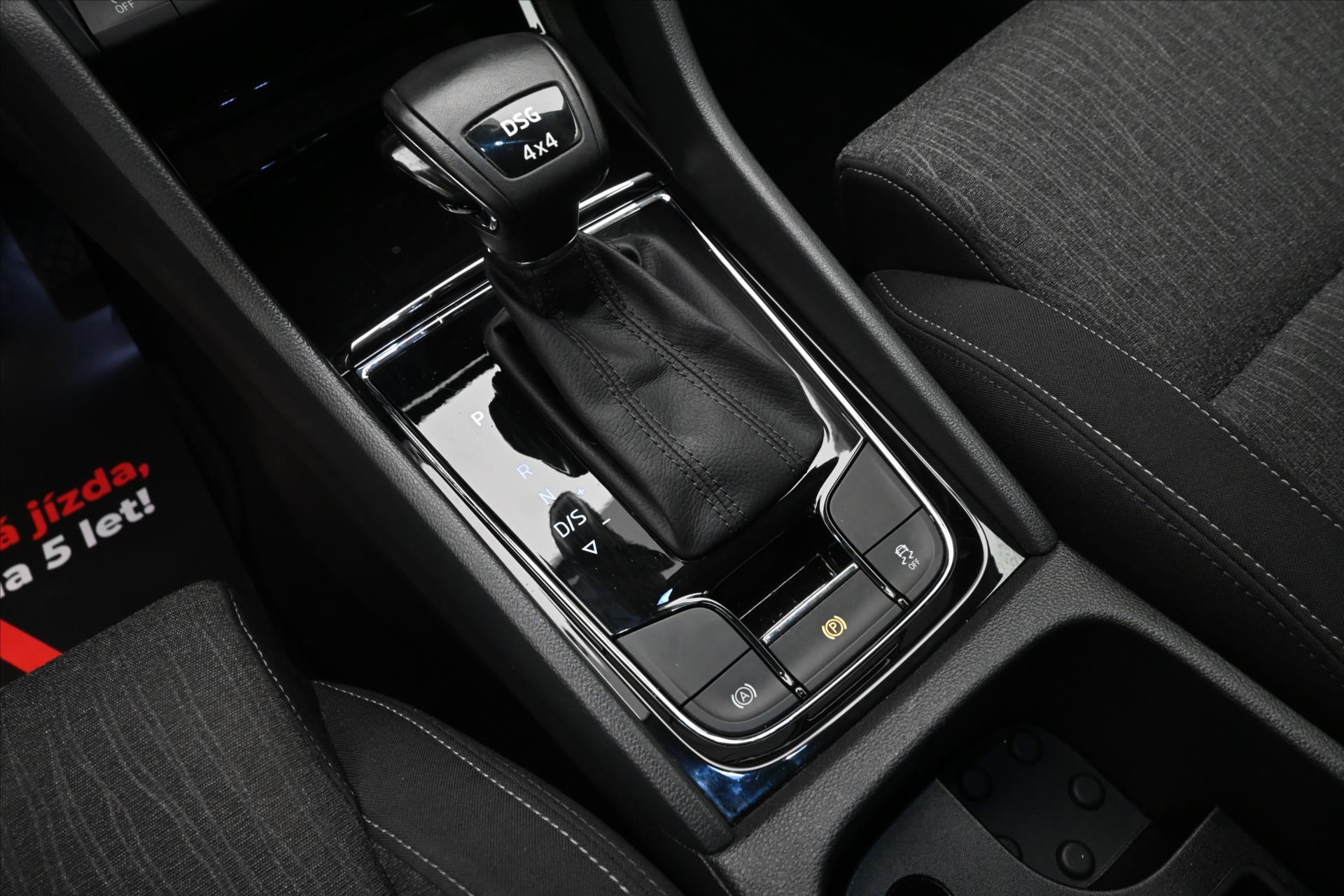 Hlavní fotografie vozu Škoda Karoq 2,0 TDI 110kW 4x4 DSG Style Záruka až 5 let (21)