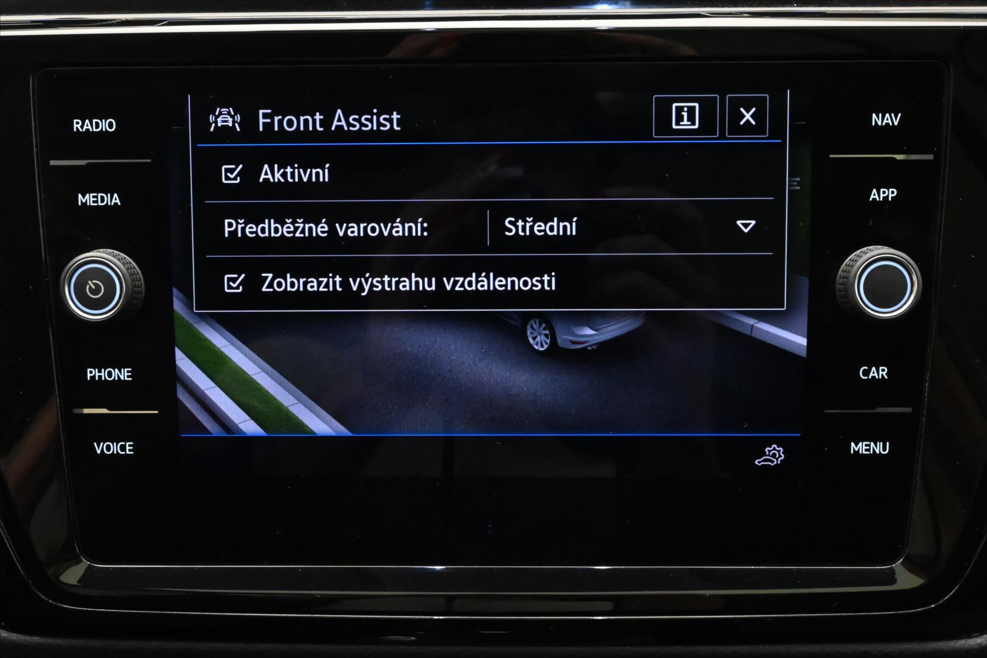 Hlavní fotografie vozu Volkswagen Touran 2,0 TDI 110 KW DSG Highline 7/Míst Záruka až 5 let (21)