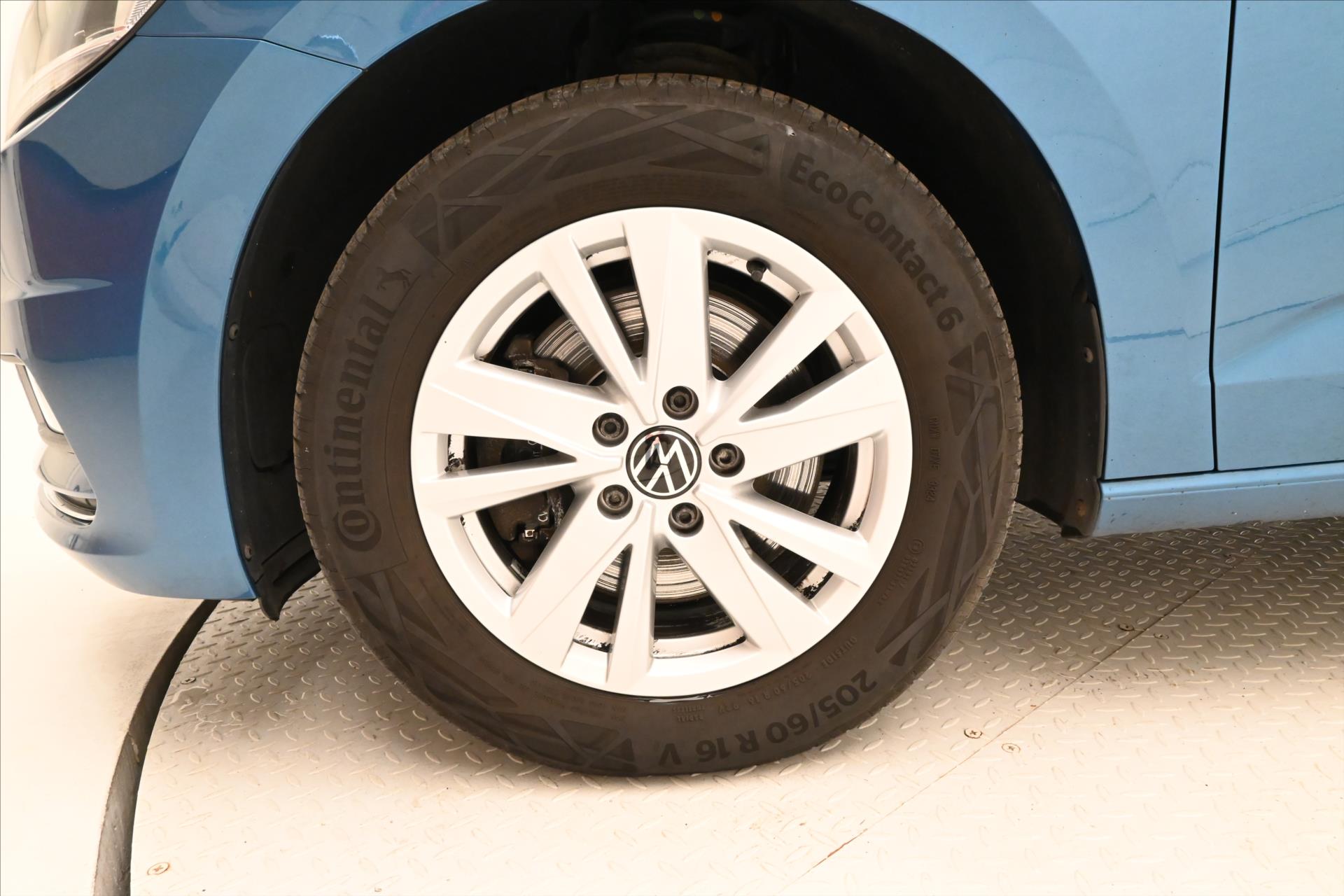 Hlavní fotografie vozu Volkswagen Touran 2,0 TDI 110 KW DSG Highline 7/Míst Záruka až 5 let (34)