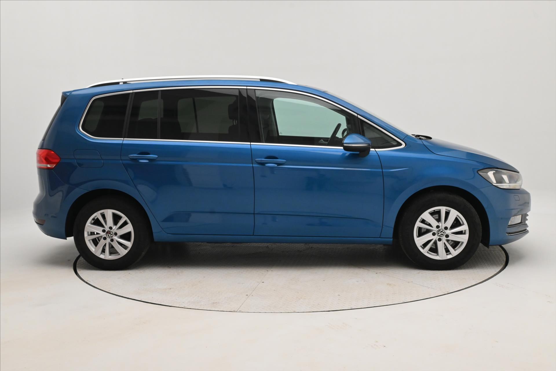 Hlavní fotografie vozu Volkswagen Touran 2,0 TDI 110 KW DSG Highline 7/Míst Záruka až 5 let (4)