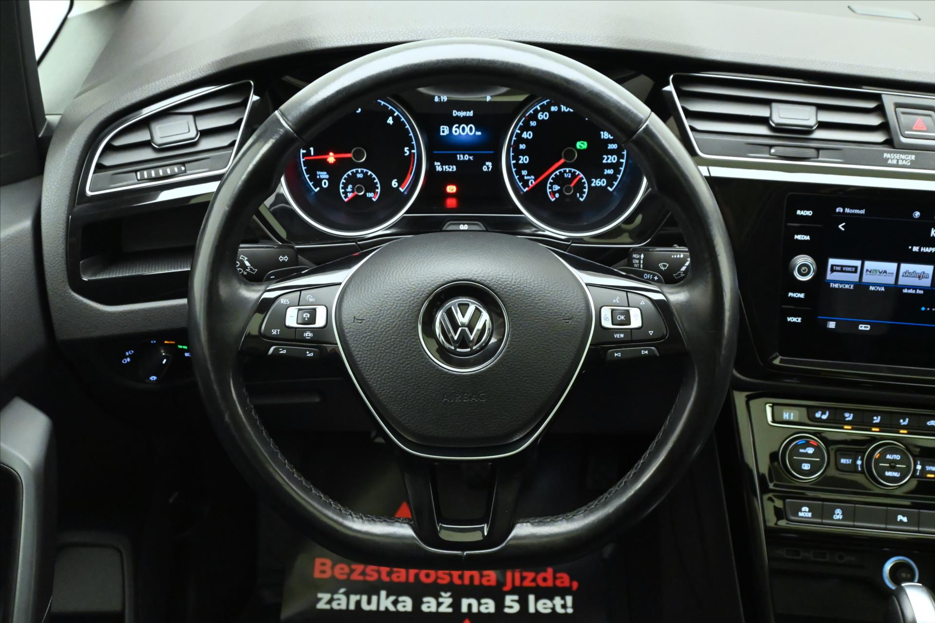 Hlavní fotografie vozu Volkswagen Touran 2,0 TDI 110kW DSG Highline 7míst Záruka až 5 let (19)