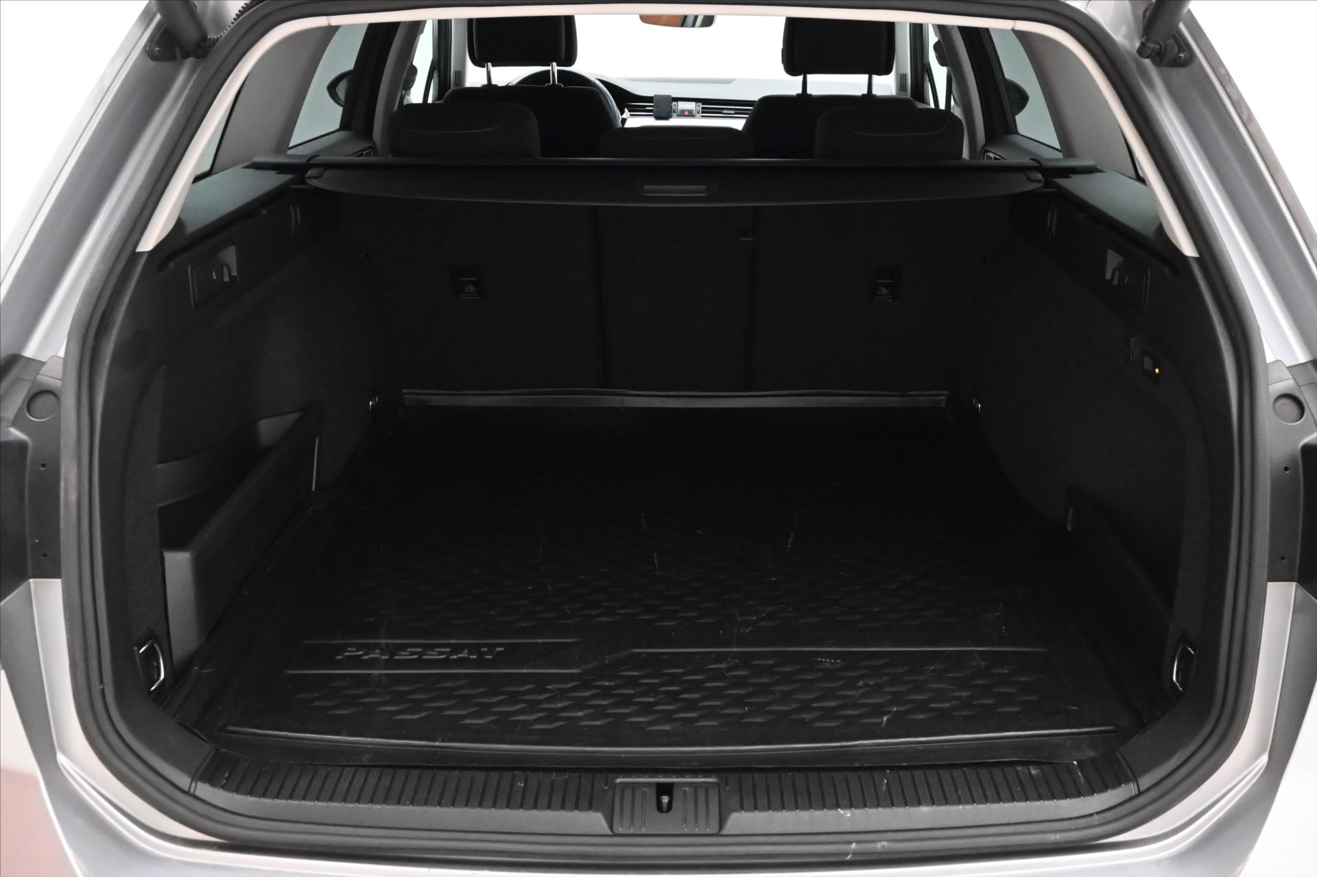 Hlavní fotografie vozu Volkswagen Passat 1,4 GTE 160 kW DSG Záruka až 5 let (10)