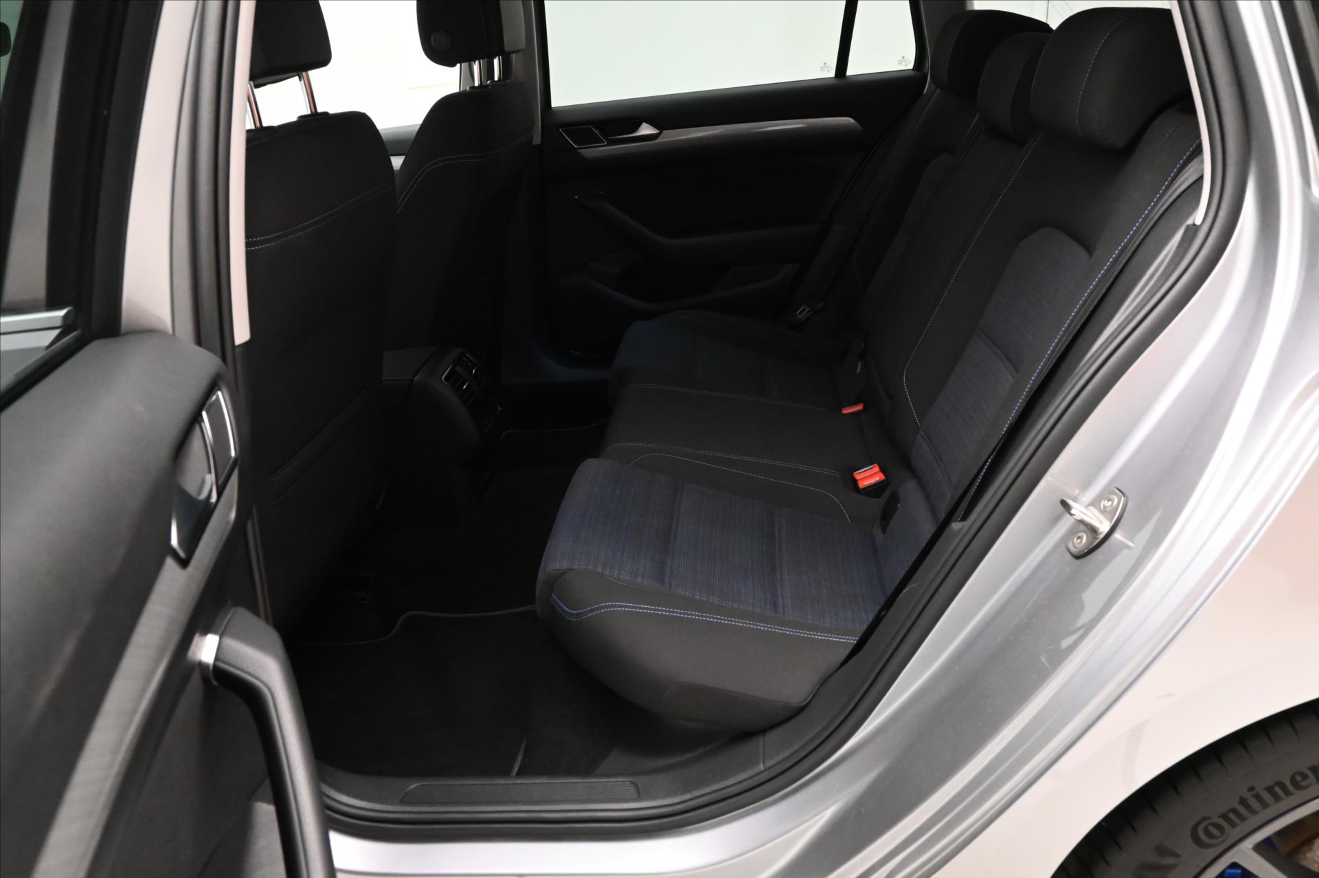 Hlavní fotografie vozu Volkswagen Passat 1,4 GTE 160 kW DSG Záruka až 5 let (14)