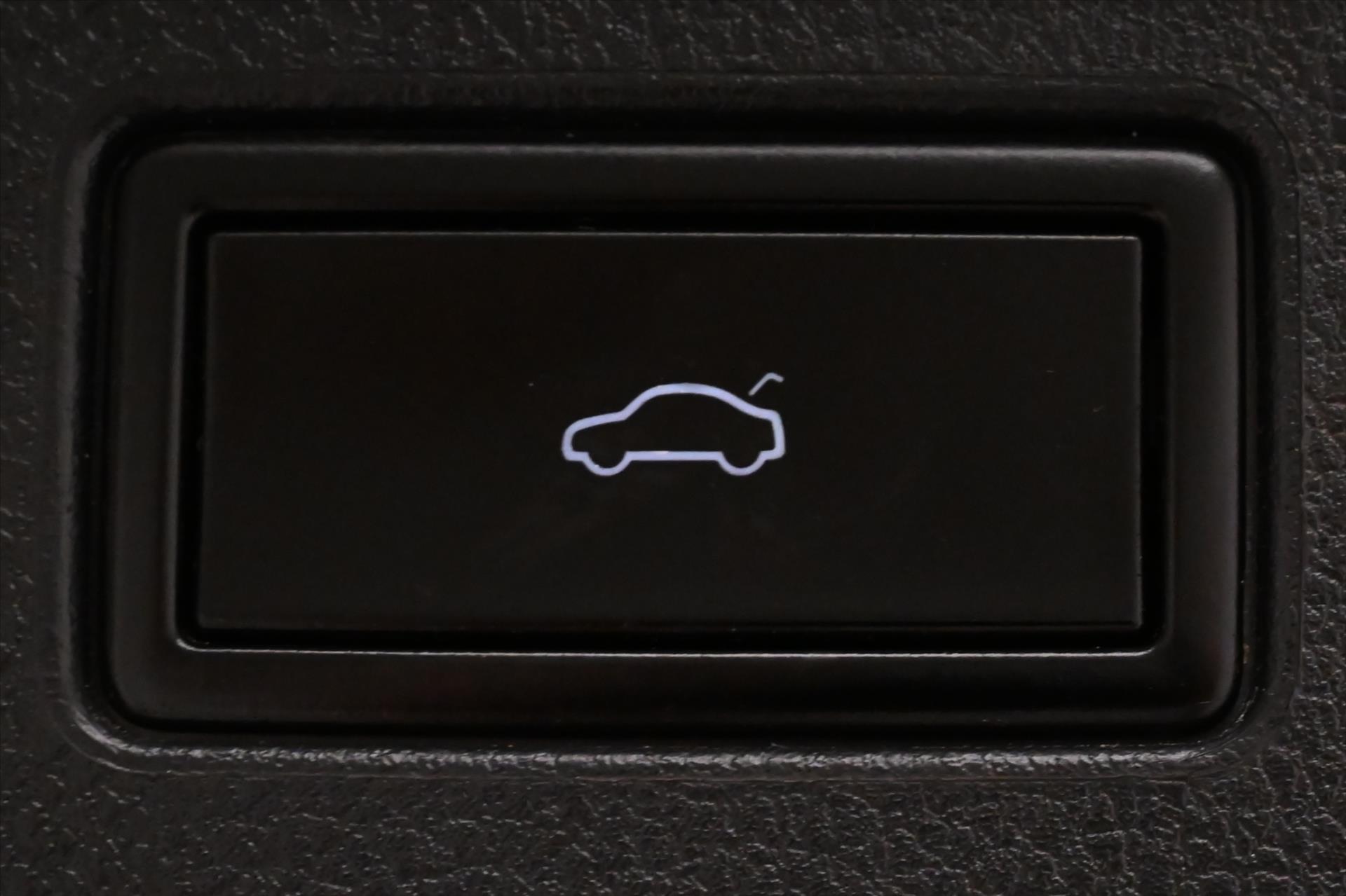 Hlavní fotografie vozu Volkswagen Passat 1,4 GTE 160 kW DSG Záruka až 5 let (28)