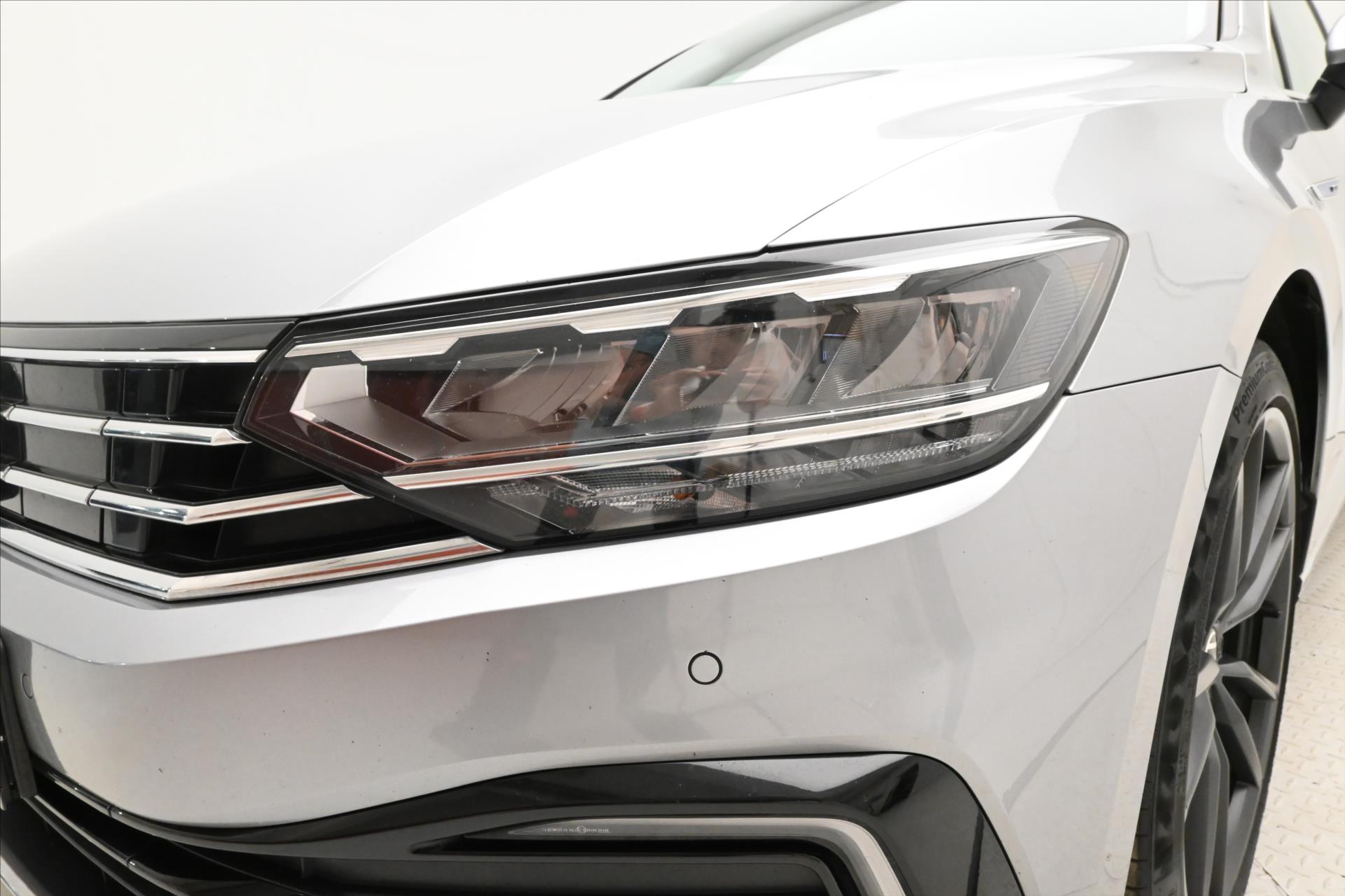 Hlavní fotografie vozu Volkswagen Passat 1,4 GTE 160 kW DSG Záruka až 5 let (31)