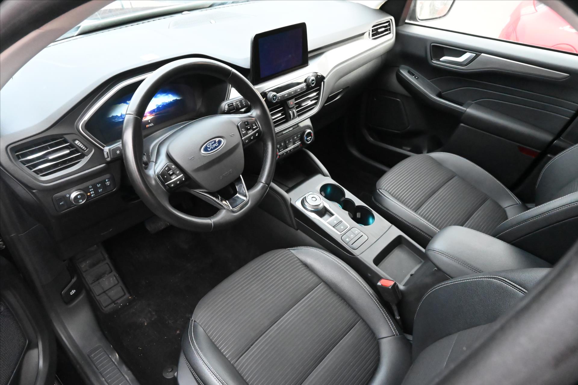 Hlavní fotografie vozu Ford Kuga 2,0 EcoBlue 140 kW AT8 AWD VŮZ PŘIPRAVUJEME K PRODEJI (3)