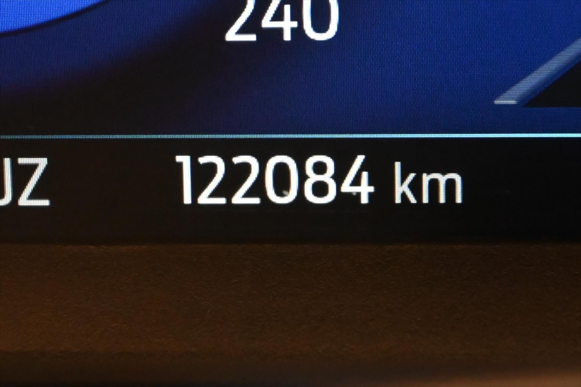 Hlavní fotografie vozu Ford Kuga 2,0 EcoBlue 140 kW AT8 AWD Záruka až 5 let (17)