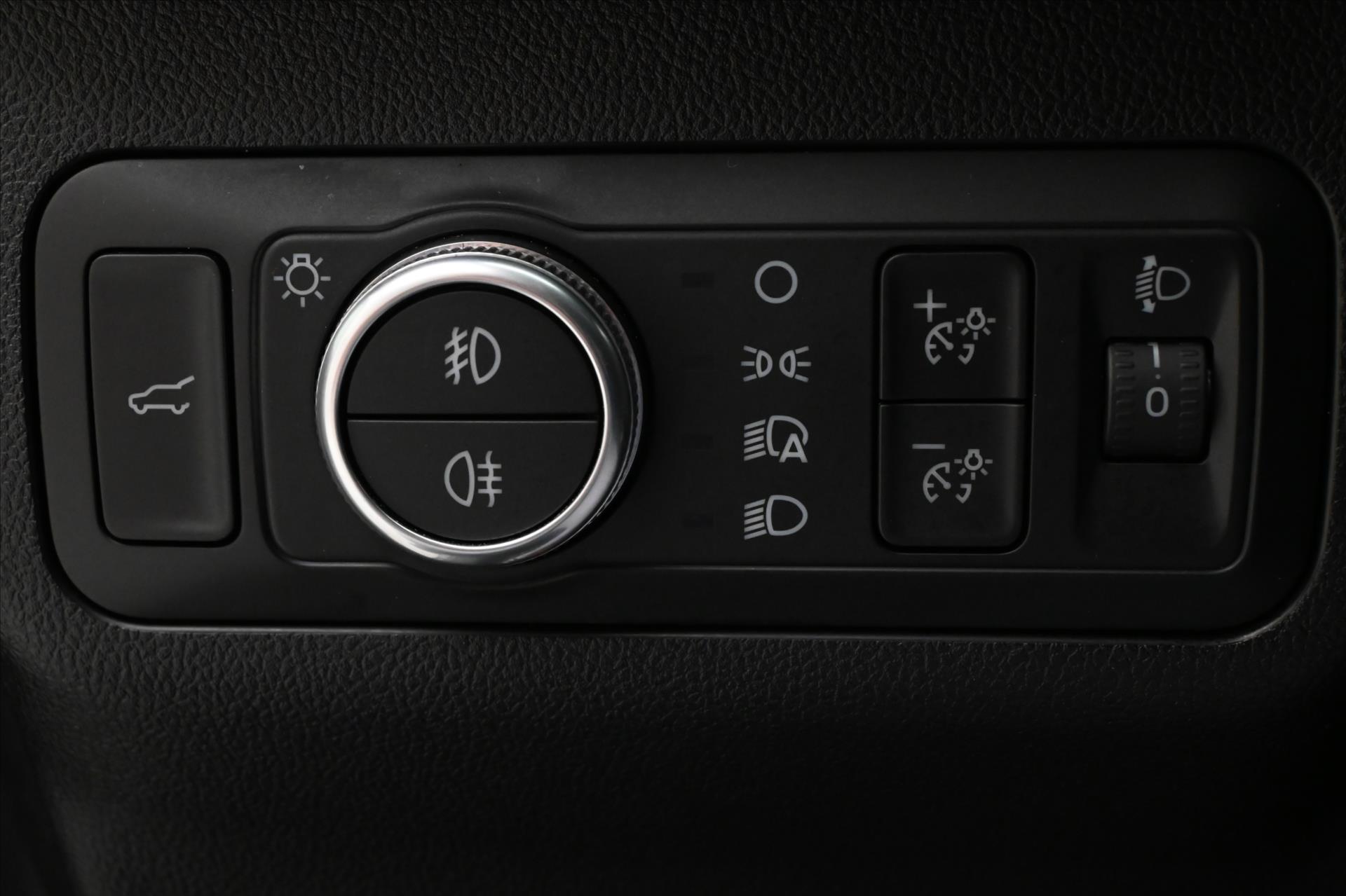 Hlavní fotografie vozu Ford Kuga 2,0 EcoBlue 140 kW AT8 AWD Záruka až 5 let (25)