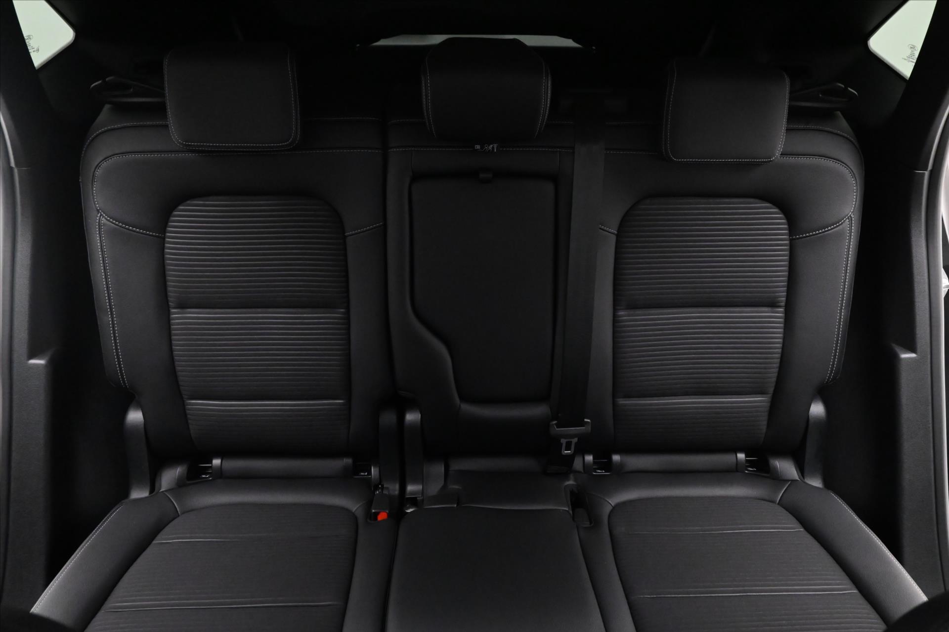 Hlavní fotografie vozu Ford Kuga 2,0 EcoBlue 140 kW AT8 AWD Záruka až 5 let (27)