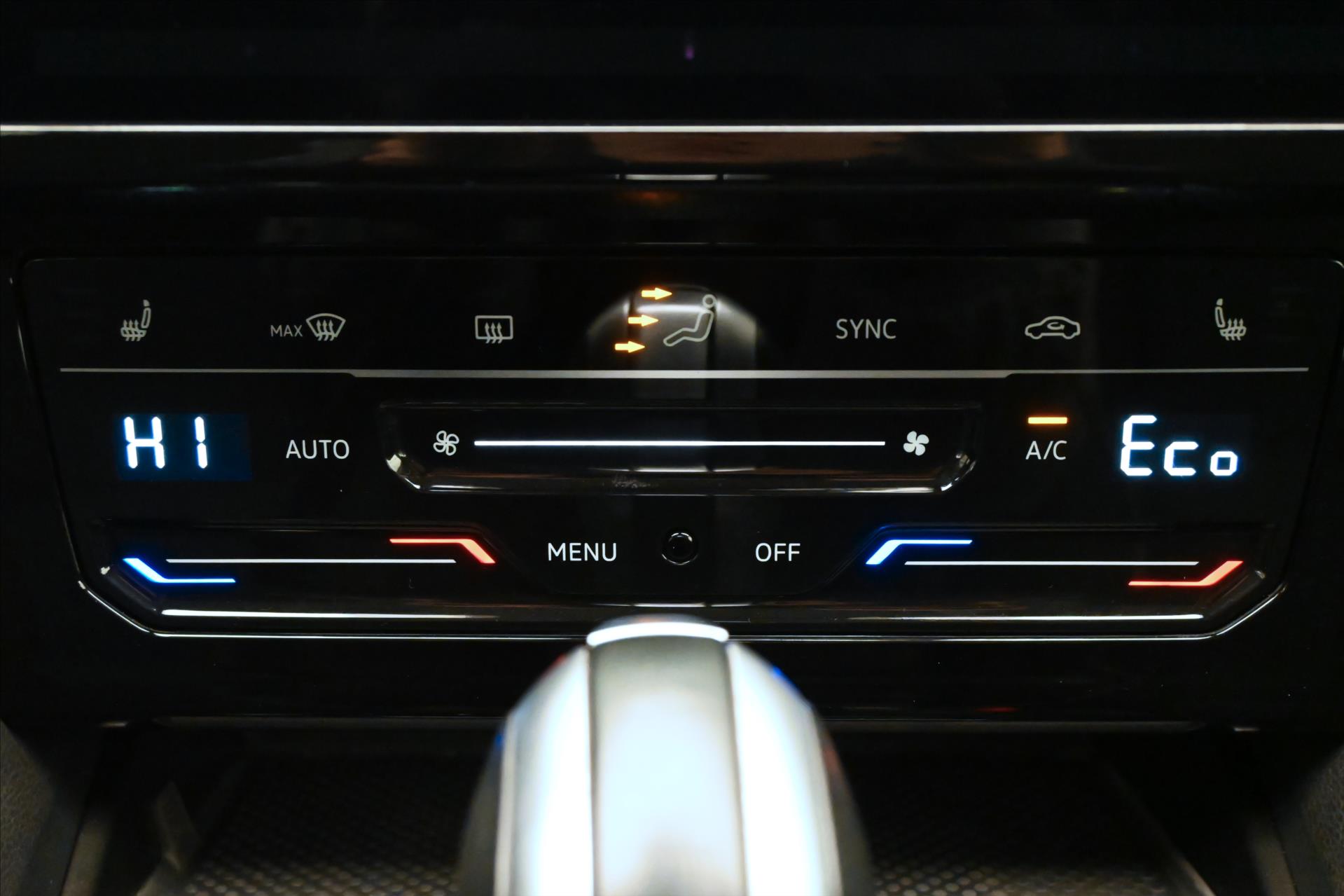 Main photo of the car Volkswagen Passat 1.4 GTE 160 kW DSG Sport Warranty up to 5 years (22)