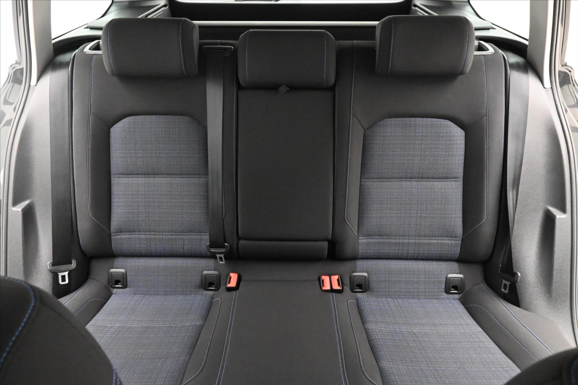 Main photo of the car Volkswagen Passat 1.4 GTE 160 kW DSG Sport Warranty up to 5 years (29)