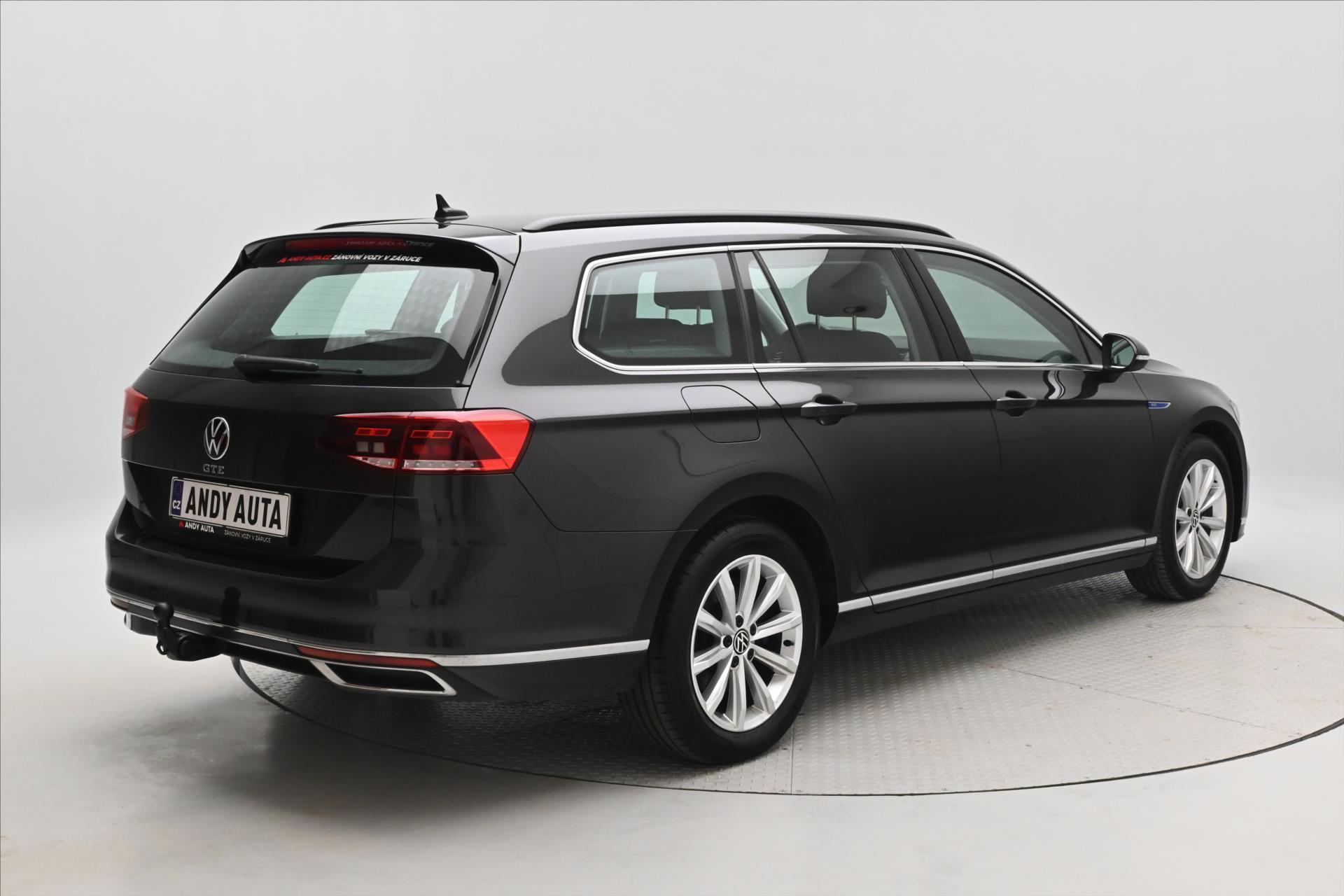 Hlavní fotografie vozu Volkswagen Passat 1,4 GTE 160 kW DSG Sport Záruka až 5 let (5)